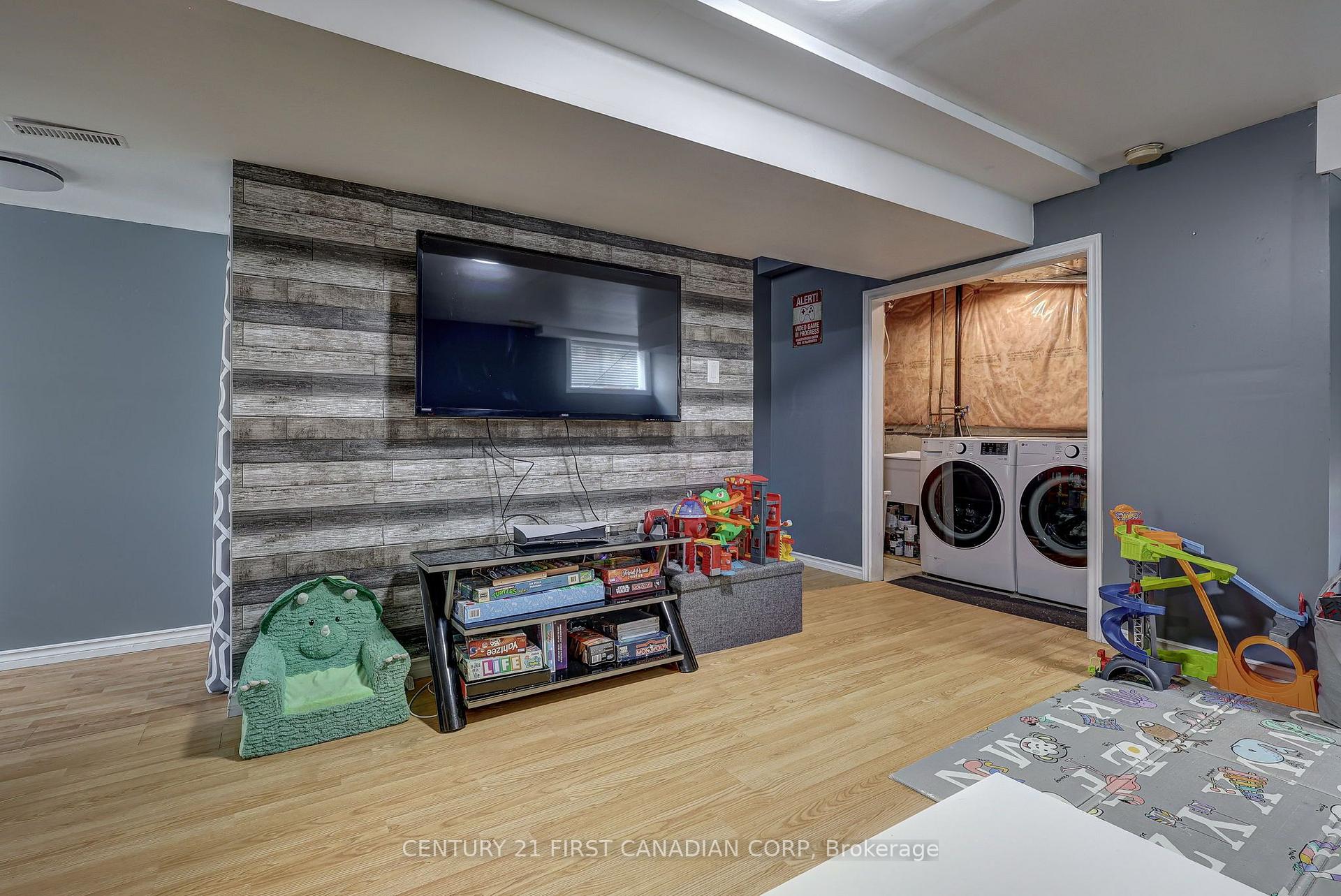 Photo 33 of 232 Ridgeview Place, London, East A — HOMEH