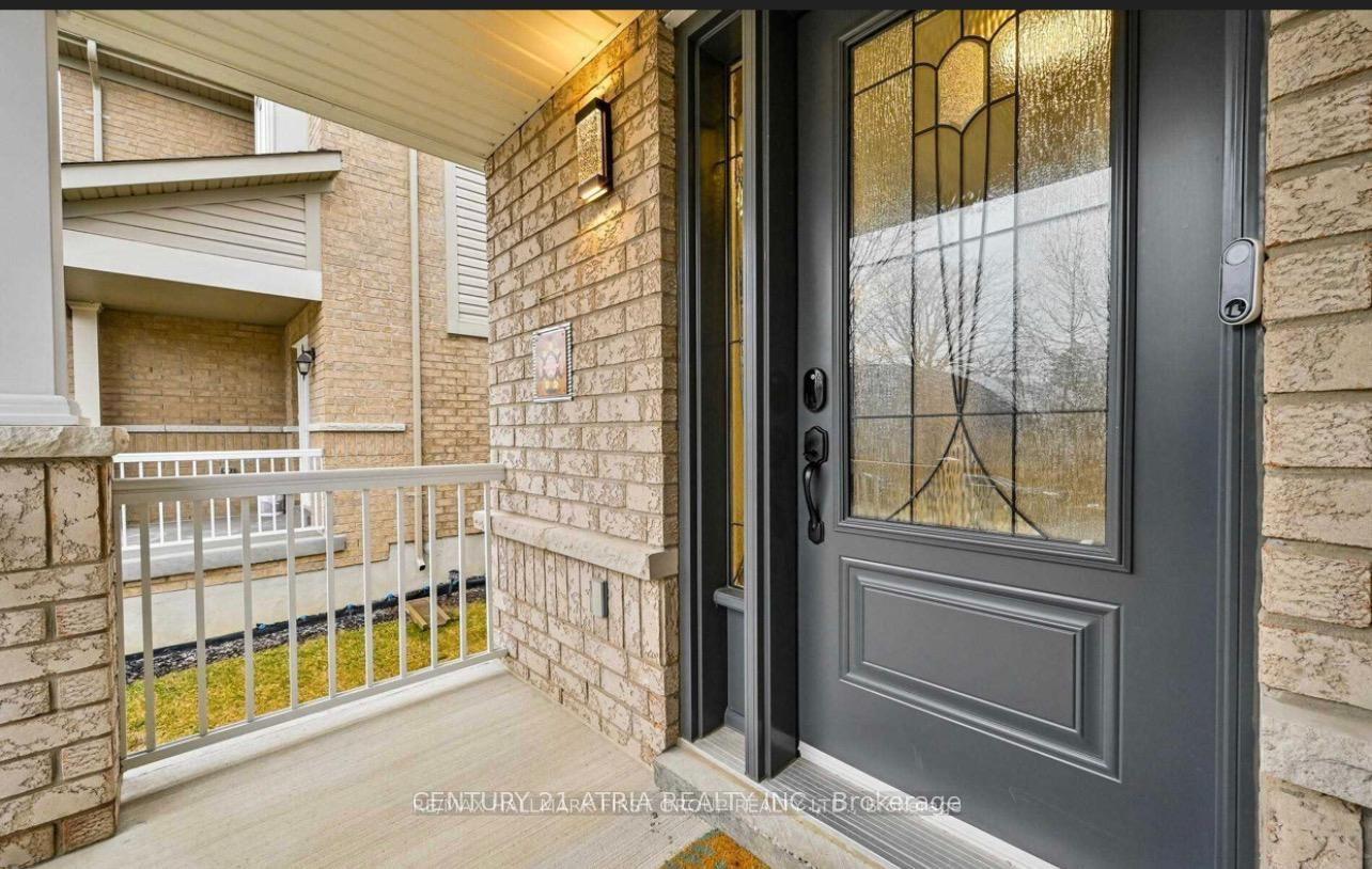 Photo 2 of 43 Redfern Crescent, Clarington, Bowmanville — HOMEH