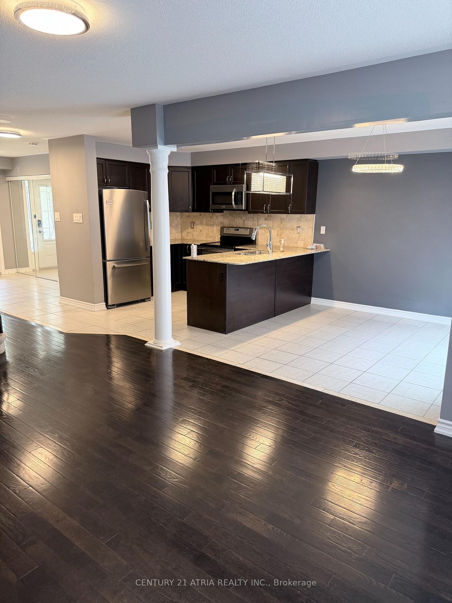 Photo 6 of 43 Redfern Crescent, Clarington, Bowmanville — HOMEH