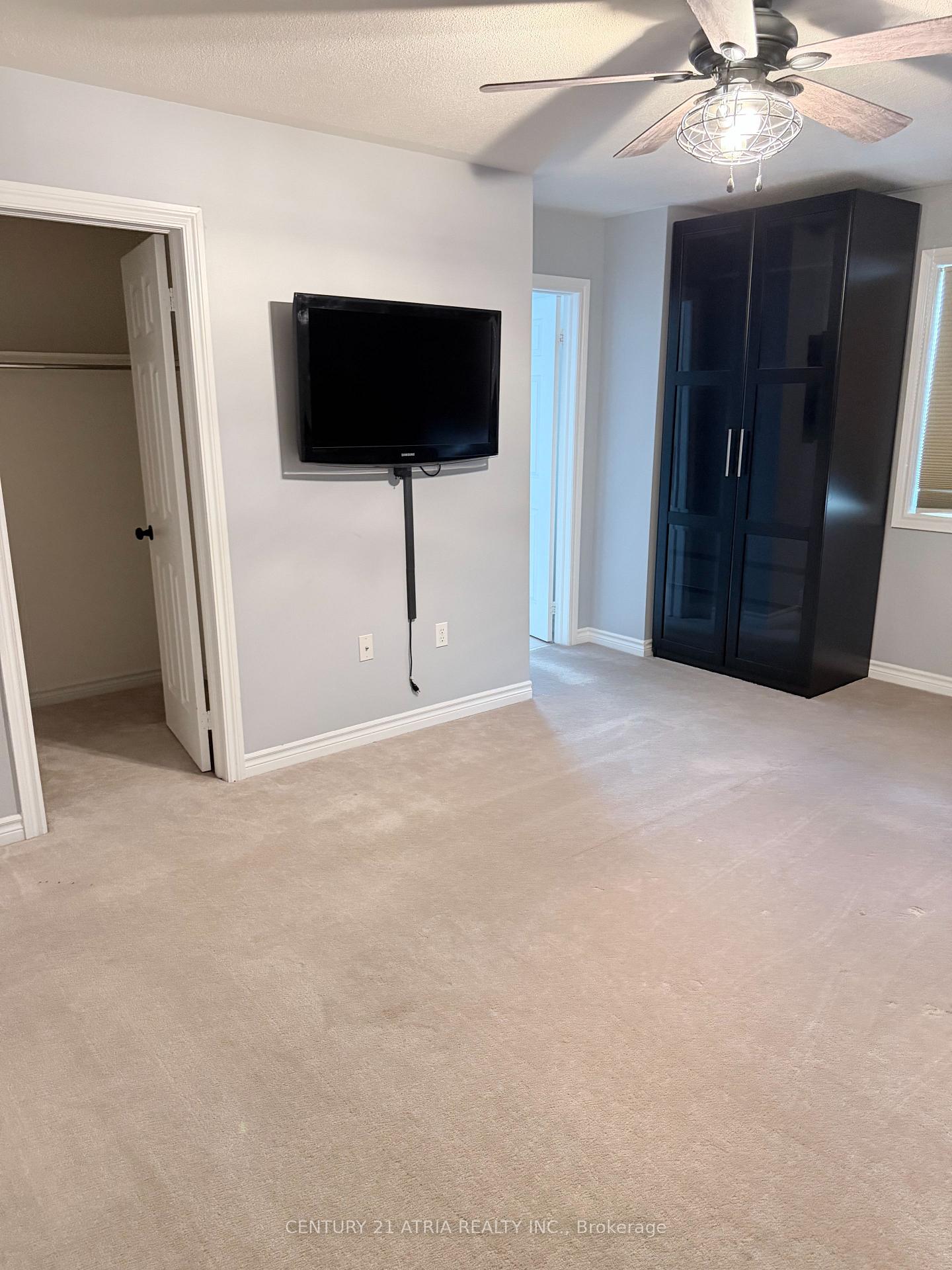 Photo 15 of 43 Redfern Crescent, Clarington, Bowmanville — HOMEH