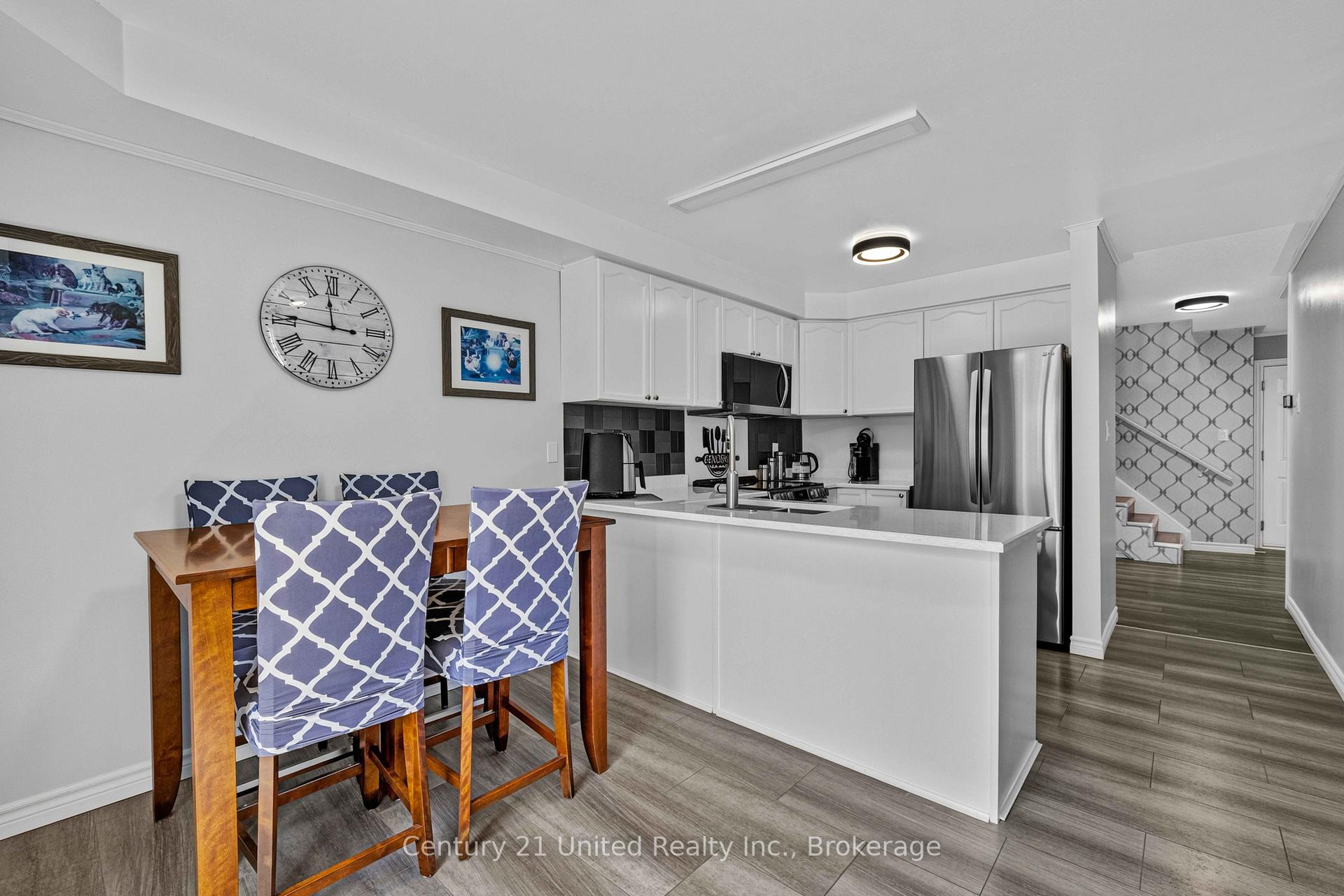 Photo 7 of 49 Waterview Lane, Clarington, Newcastle — HOMEH