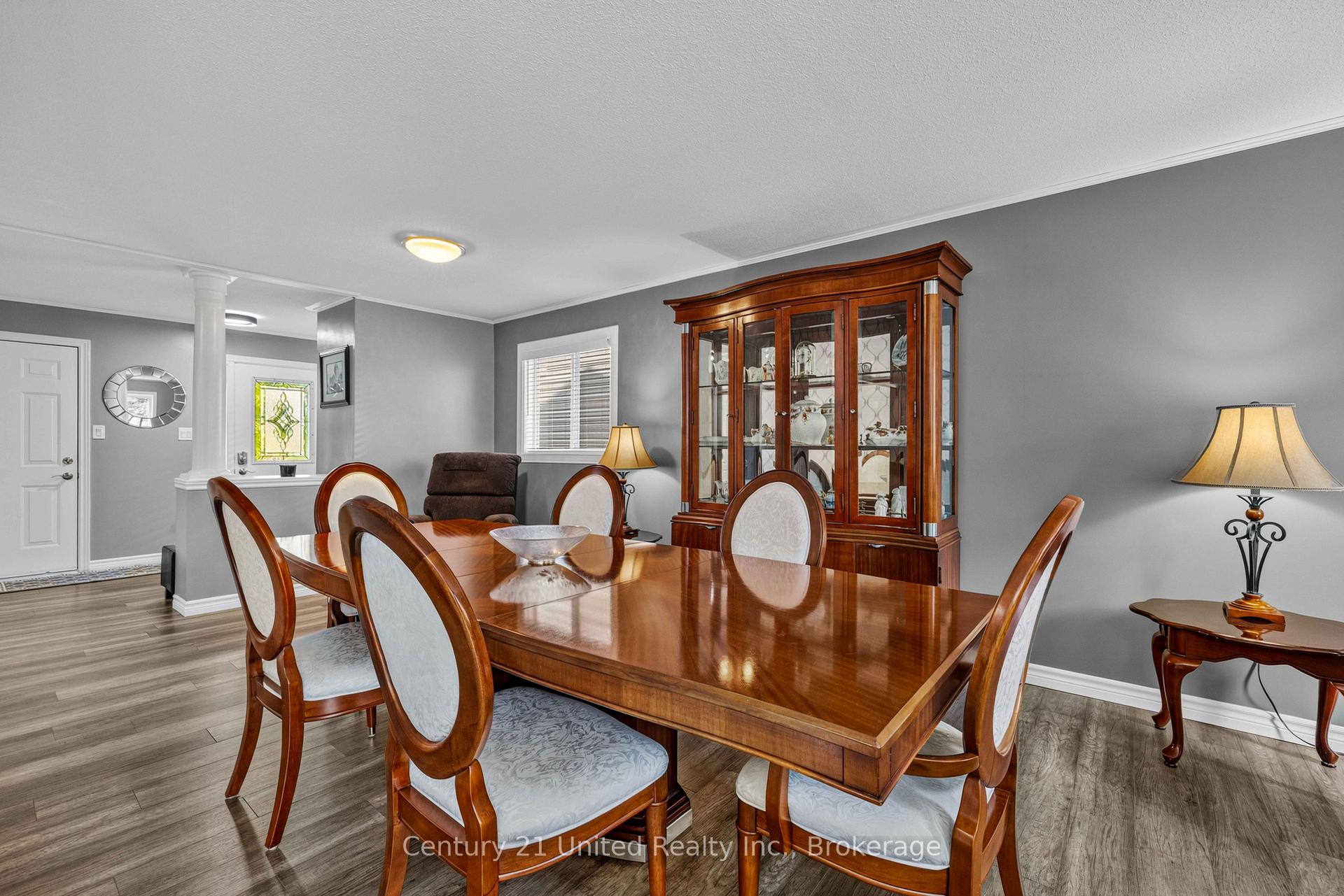 Photo 10 of 49 Waterview Lane, Clarington, Newcastle — HOMEH