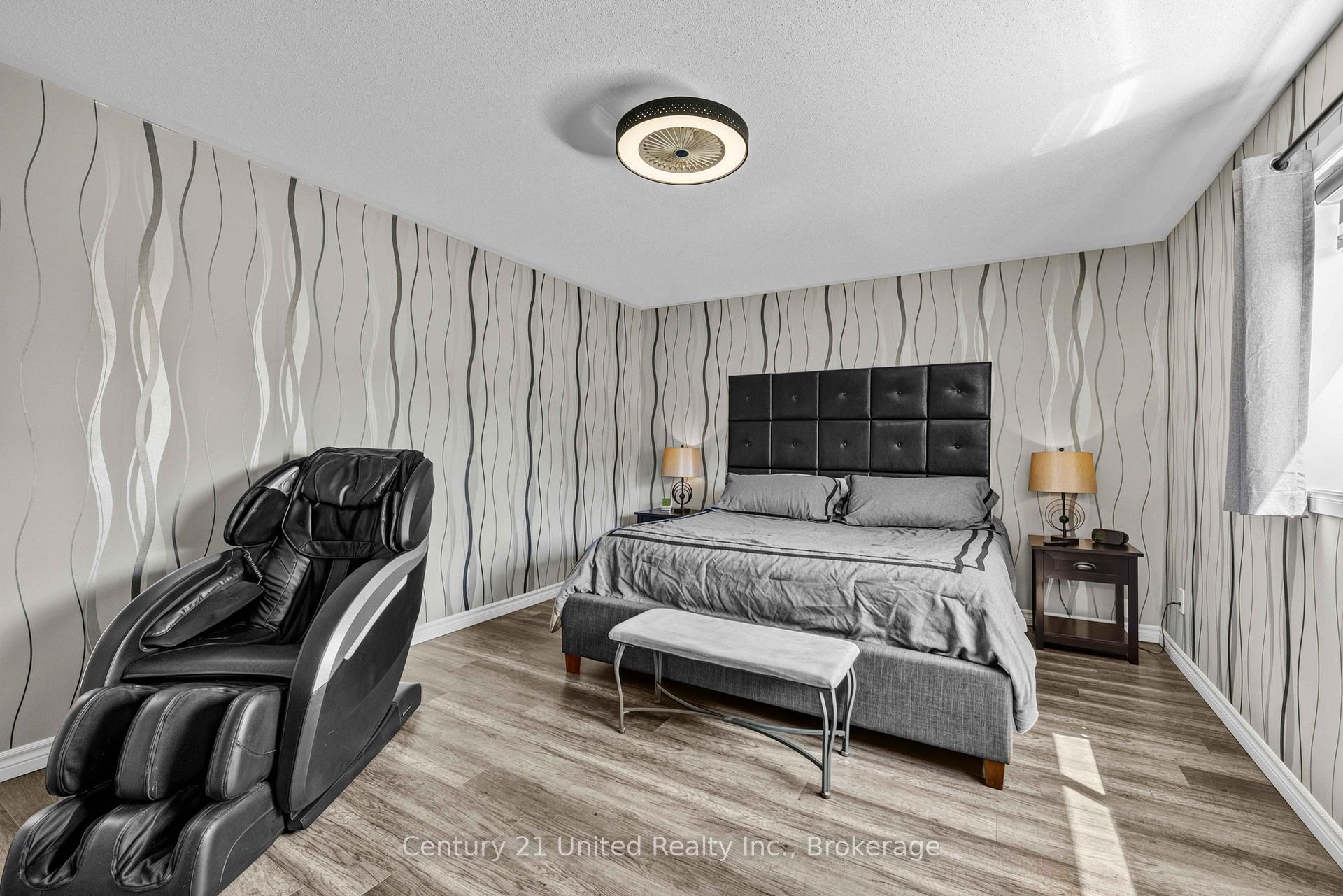 Photo 13 of 49 Waterview Lane, Clarington, Newcastle — HOMEH