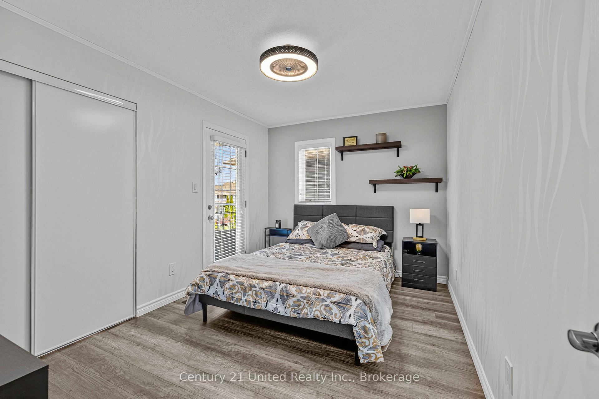 Photo 16 of 49 Waterview Lane, Clarington, Newcastle — HOMEH