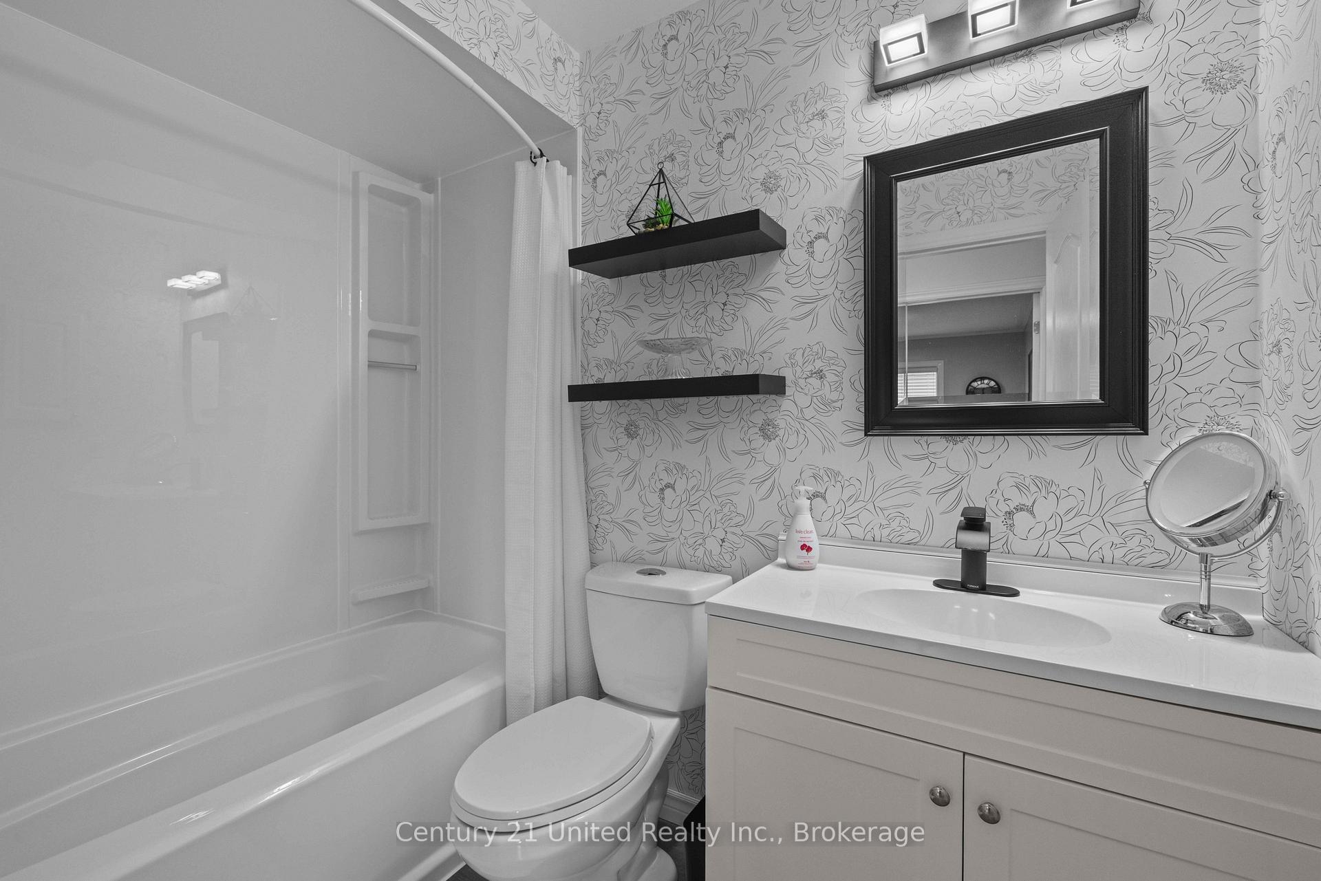 Photo 18 of 49 Waterview Lane, Clarington, Newcastle — HOMEH
