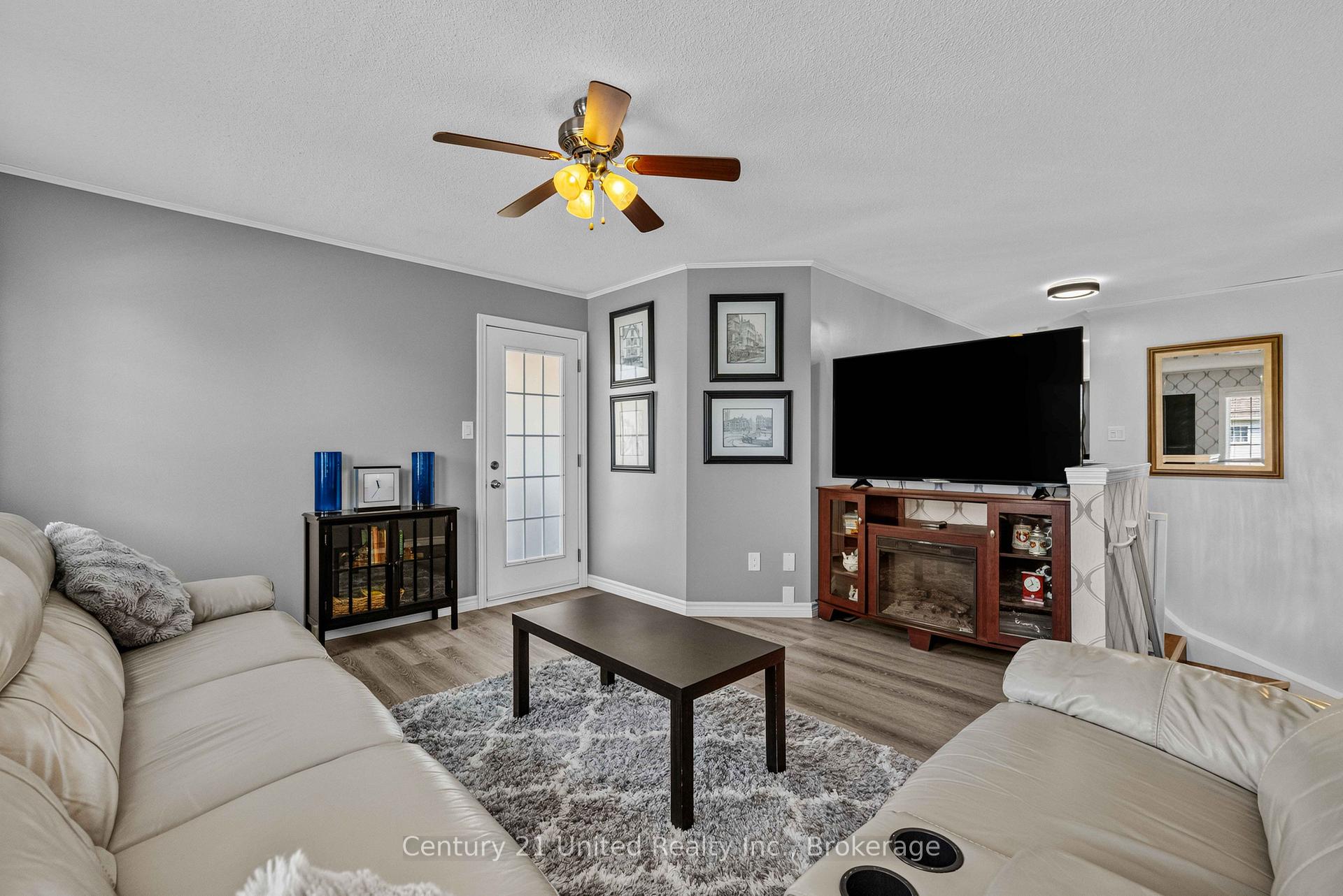 Photo 23 of 49 Waterview Lane, Clarington, Newcastle — HOMEH