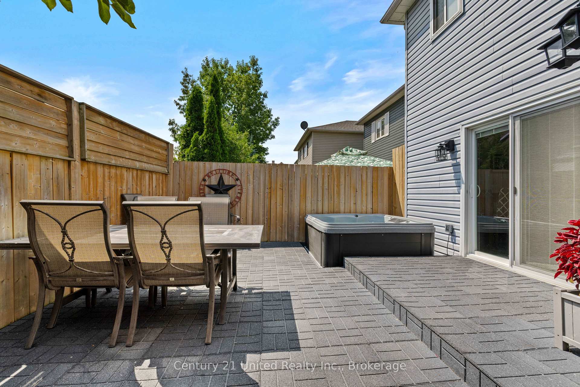 Photo 34 of 49 Waterview Lane, Clarington, Newcastle — HOMEH