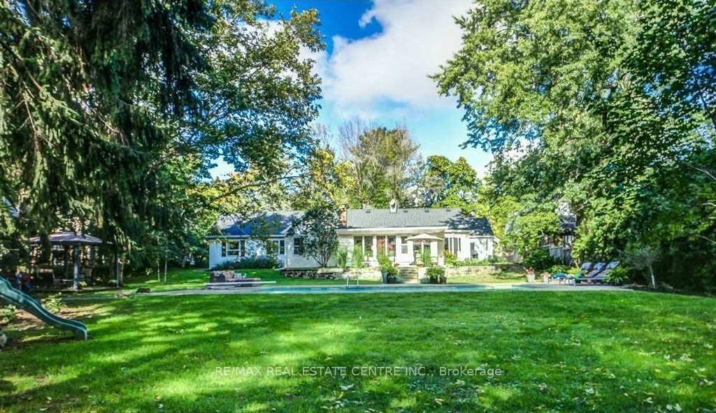 Photo 1 of 582 Cedar Avenue, Burlington, LaSalle — HOMEH