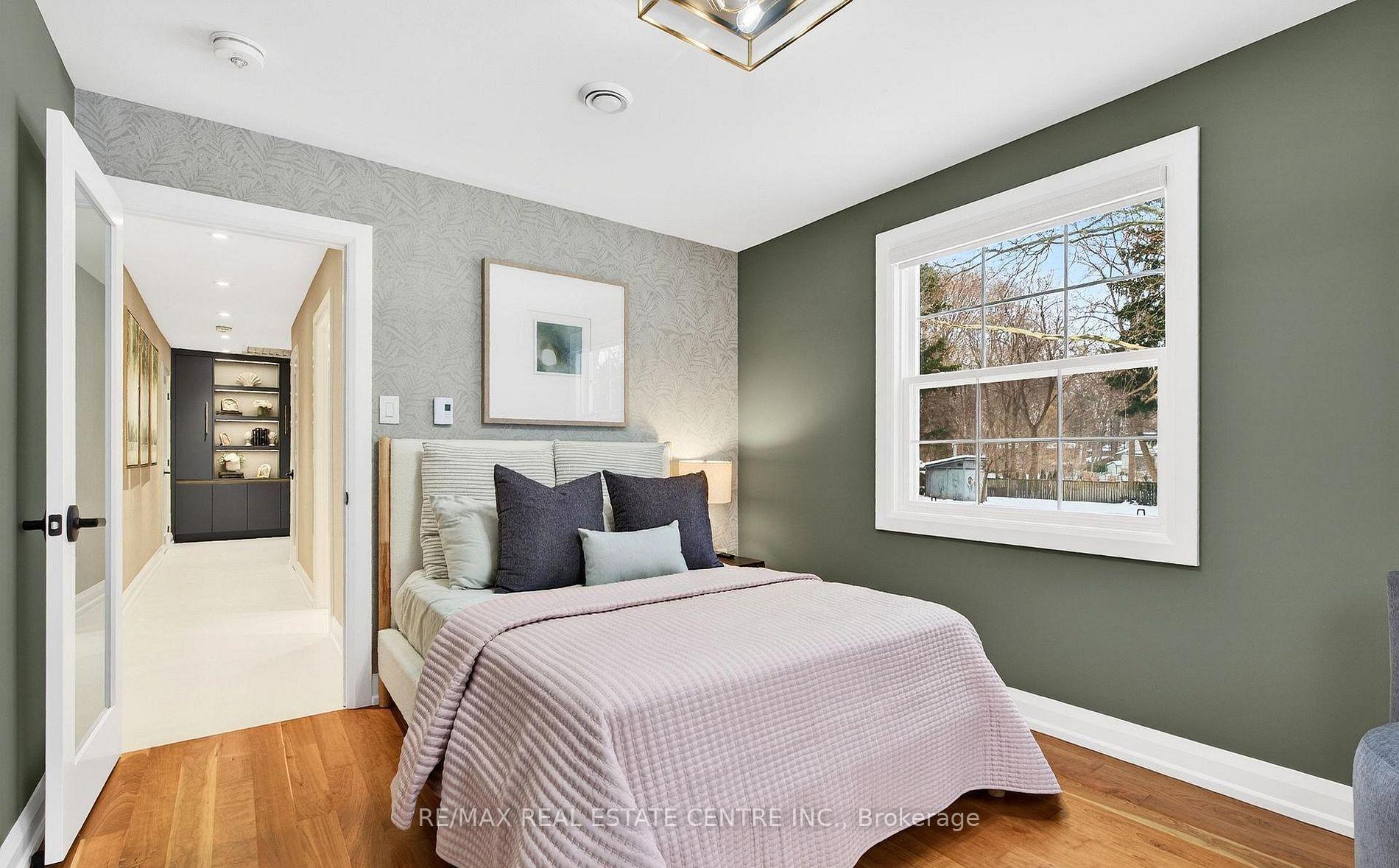 Photo 27 of 582 Cedar Avenue, Burlington, LaSalle — HOMEH