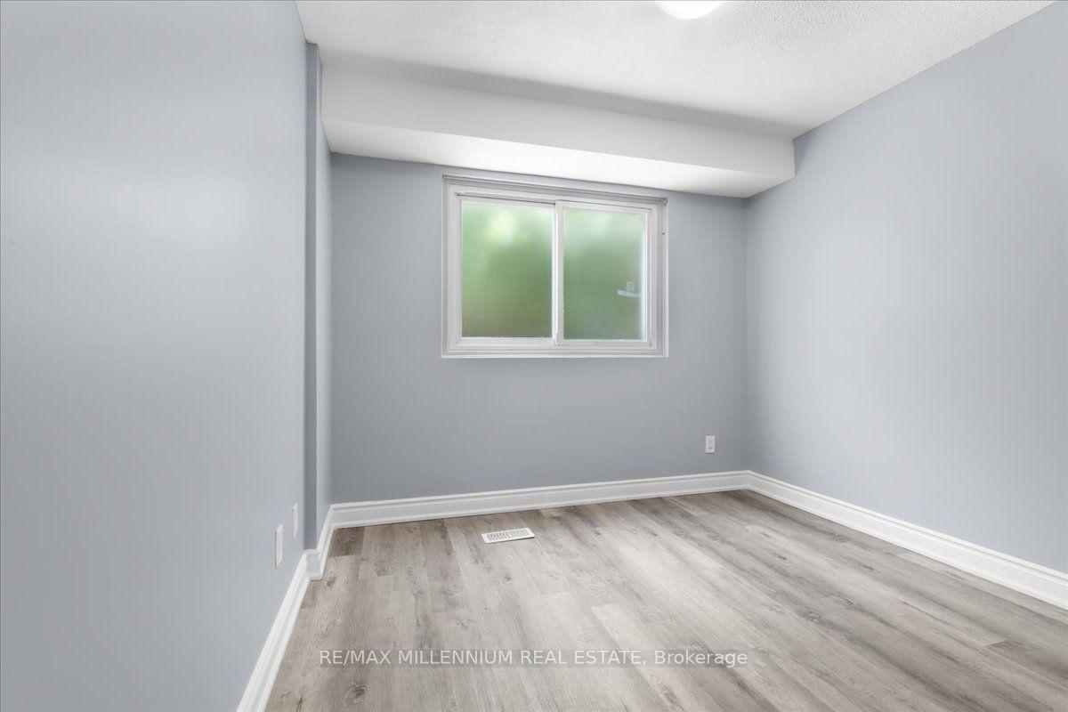 Photo 18 of 26 Talbot Street, Brampton, Bram West — HOMEH