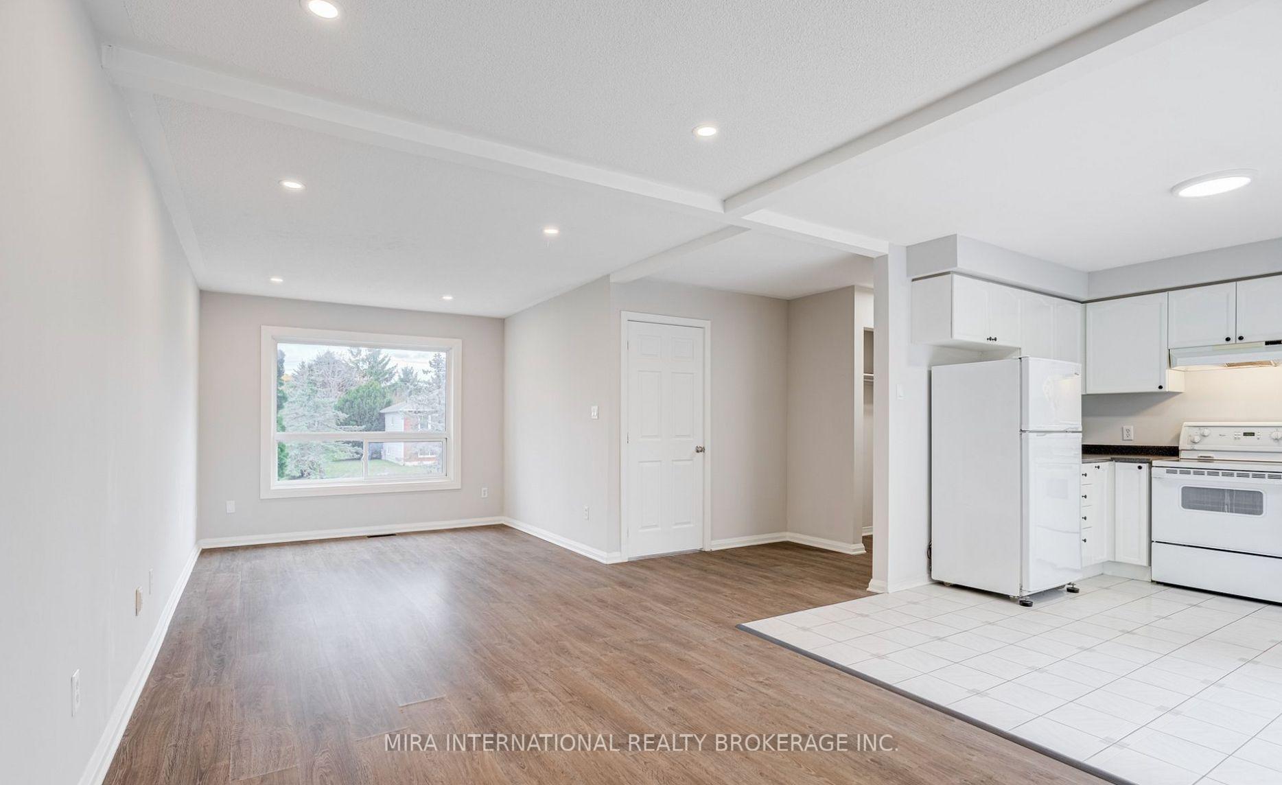 Photo 6 of 25 Leo Boulevard, Wasaga Beach — HOMEH