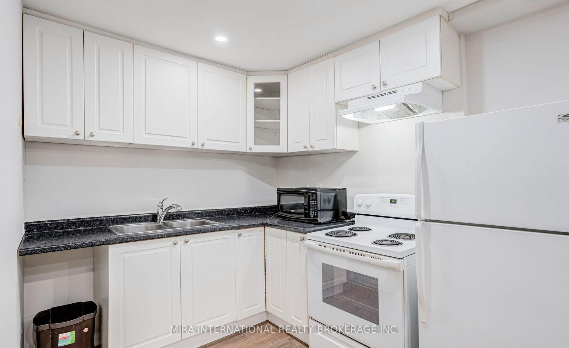 Photo 24 of 25 Leo Boulevard, Wasaga Beach — HOMEH