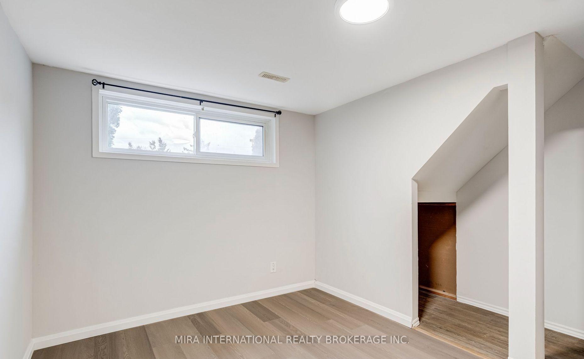 Photo 26 of 25 Leo Boulevard, Wasaga Beach — HOMEH