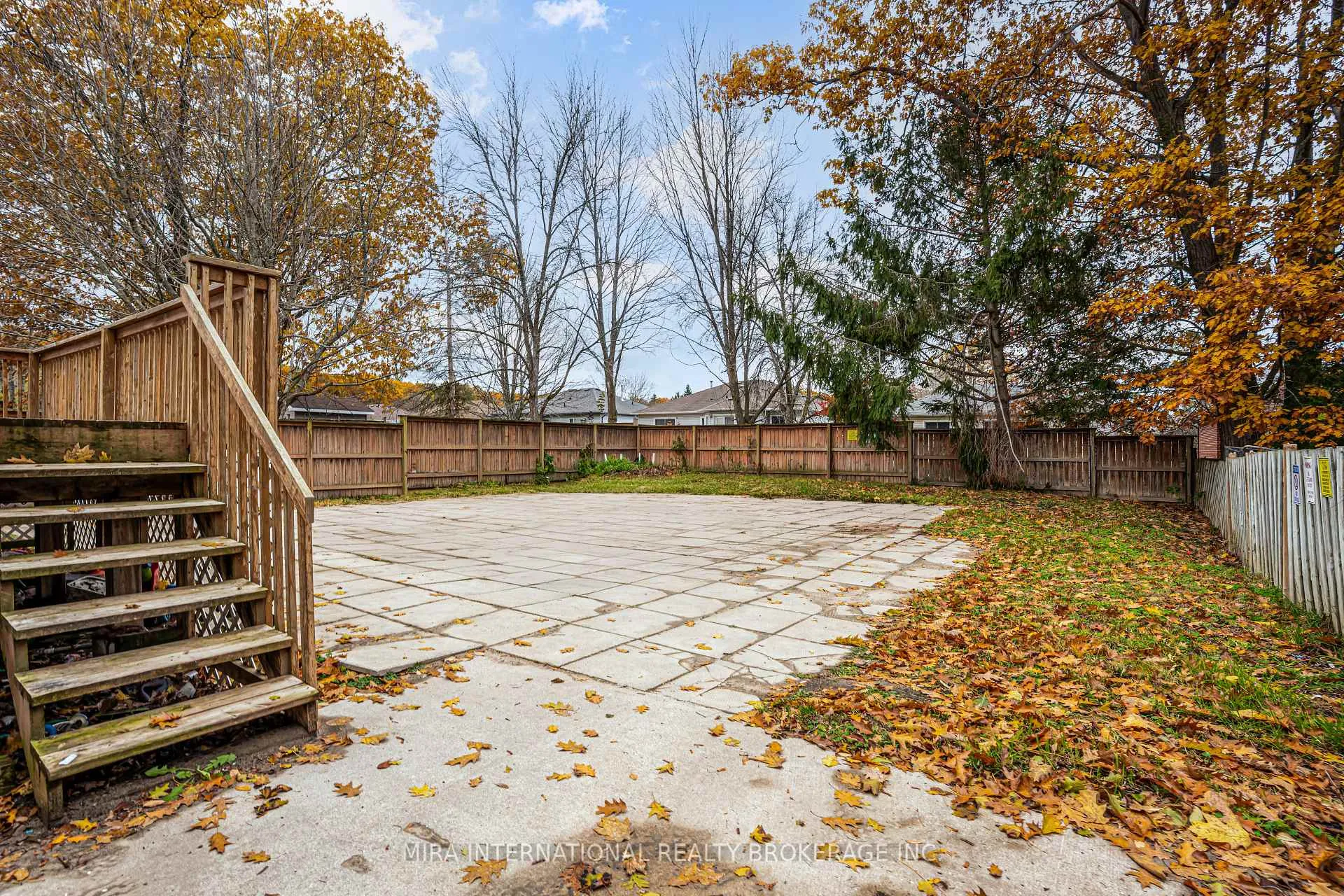 Photo 32 of 25 Leo Boulevard, Wasaga Beach — HOMEH