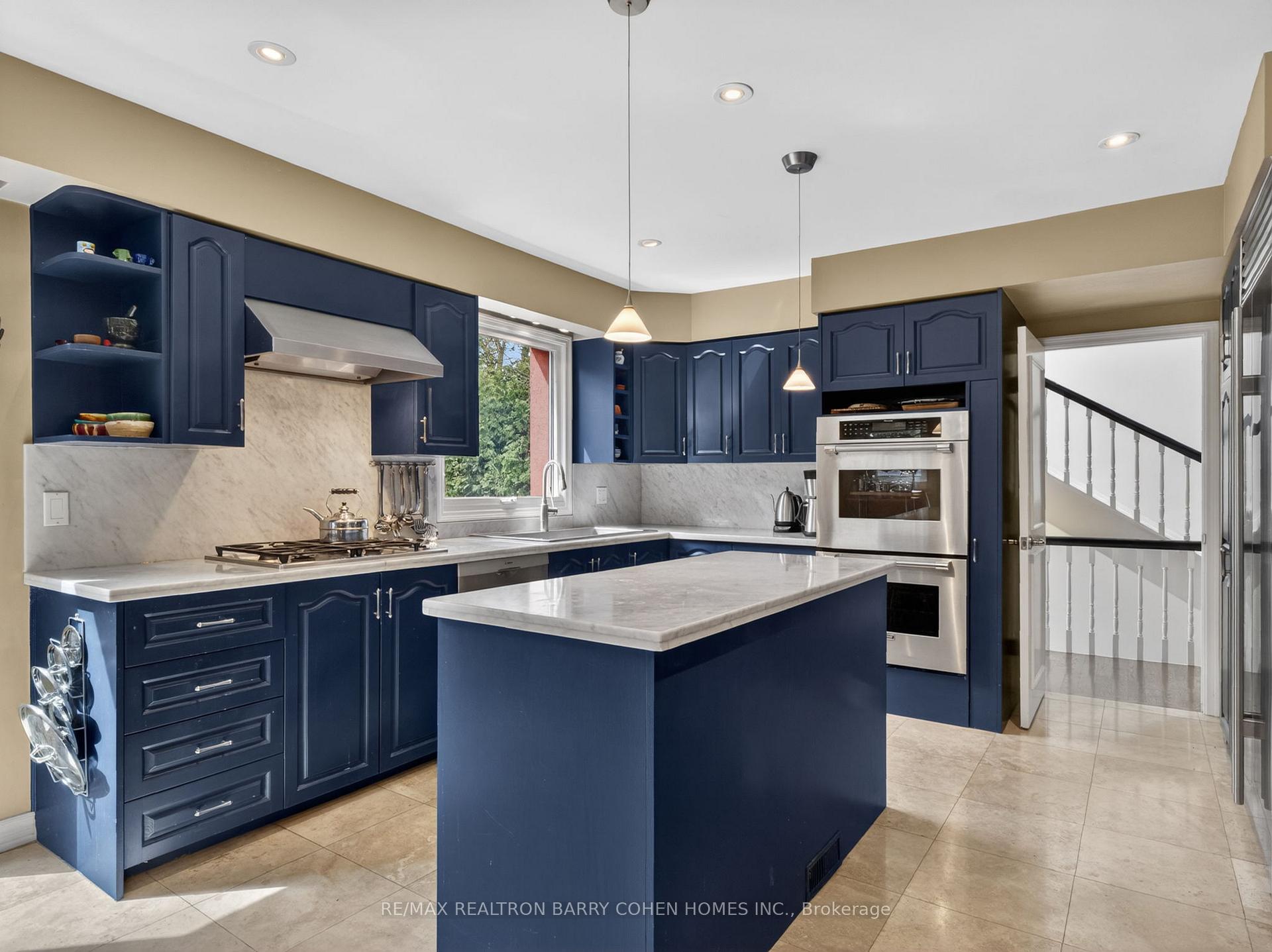 Photo 10 of 19 Saintfield Avenue, North York, Bridle Path-Sunnybrook-York Mills — HOMEH