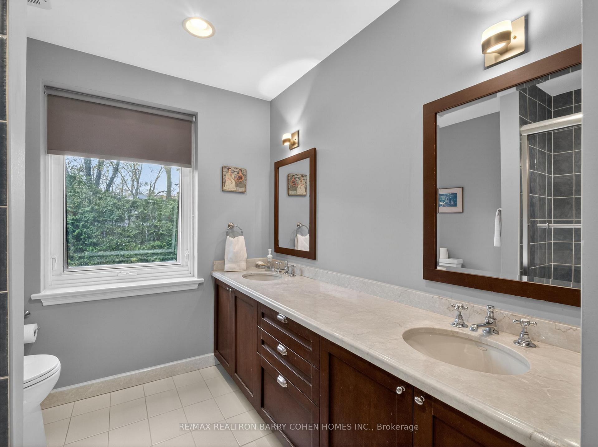 Photo 26 of 19 Saintfield Avenue, North York, Bridle Path-Sunnybrook-York Mills — HOMEH