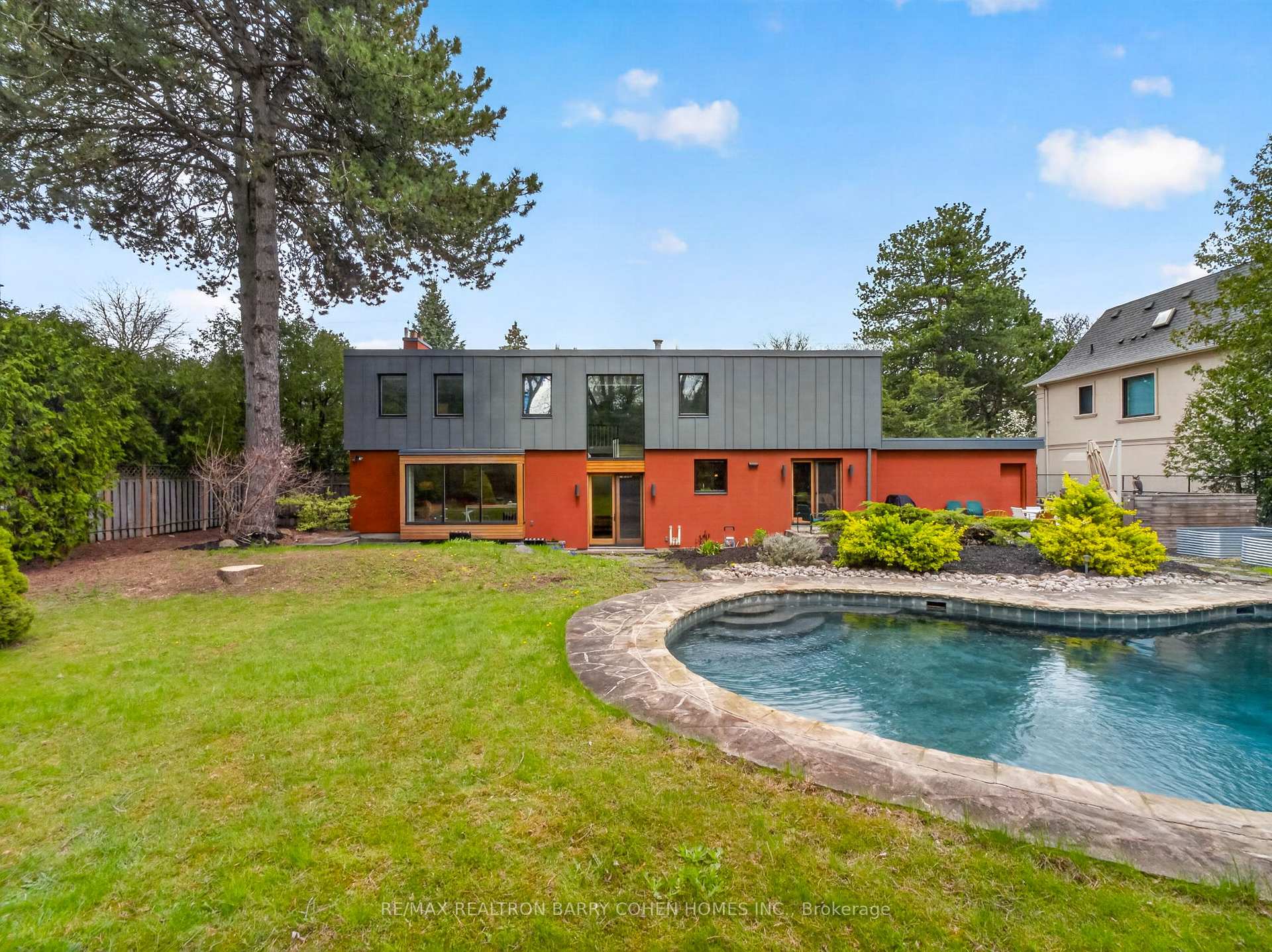 Photo 36 of 19 Saintfield Avenue, North York, Bridle Path-Sunnybrook-York Mills — HOMEH