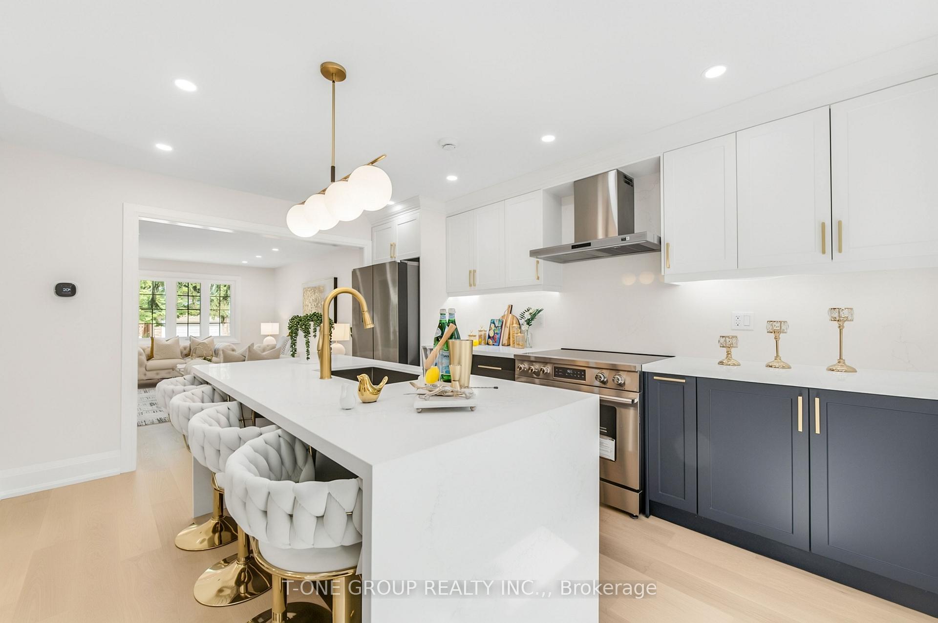 Photo 6 of 57 Buchanan Drive, Markham, Unionville — HOMEH