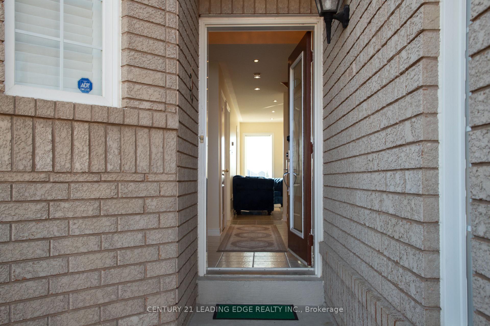 Photo 5 of 157 Dooley Crescent, Ajax, Northwest Ajax — HOMEH