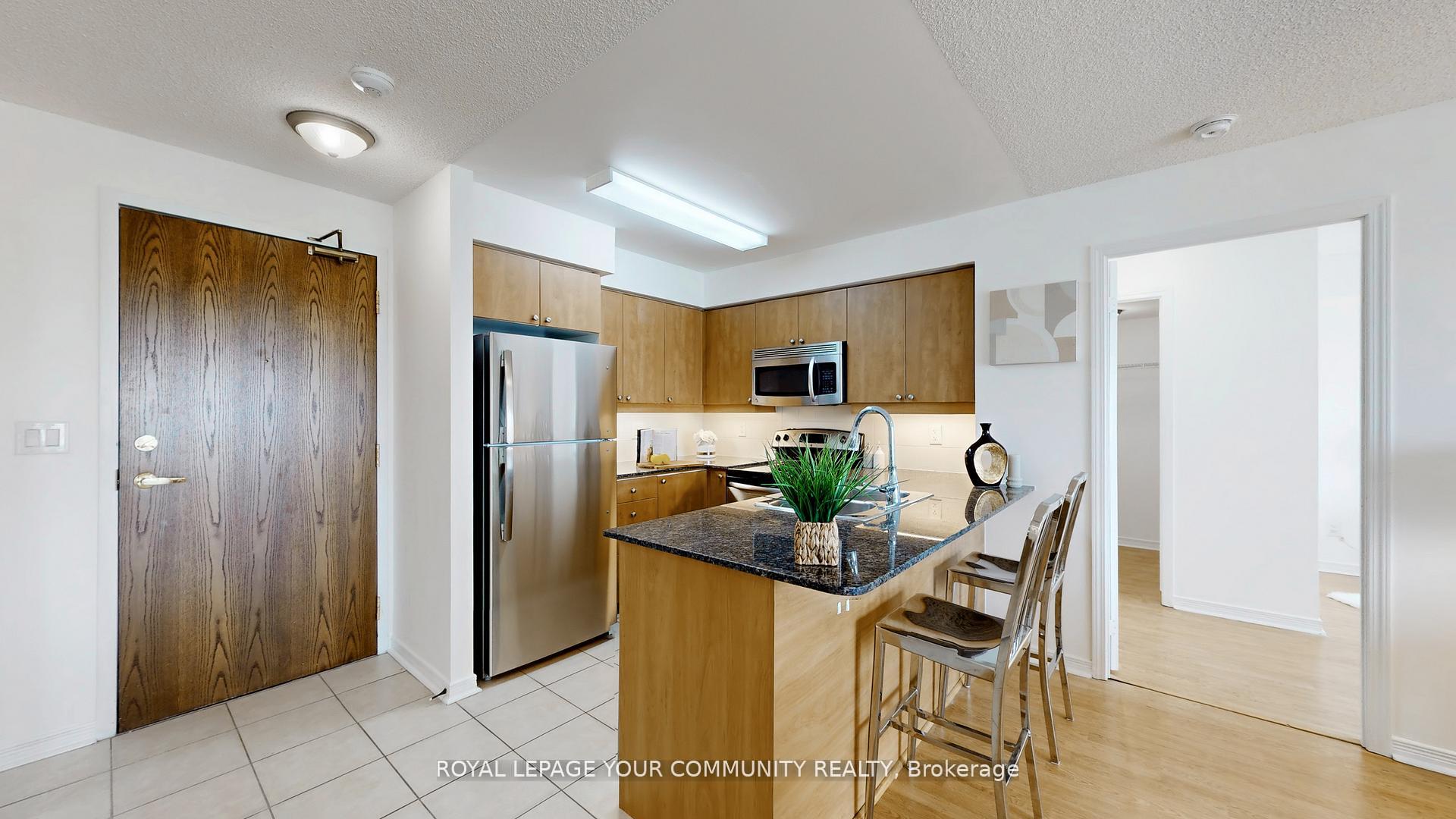 Photo 12 of Unit 1005, 185 Oneida Crescent, Richmond Hill, Langstaff — HOMEH