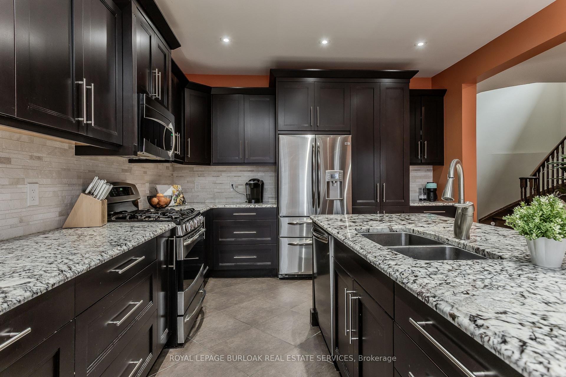 Photo 8 of 24 Newcastle Court, Hamilton, Thorner — HOMEH