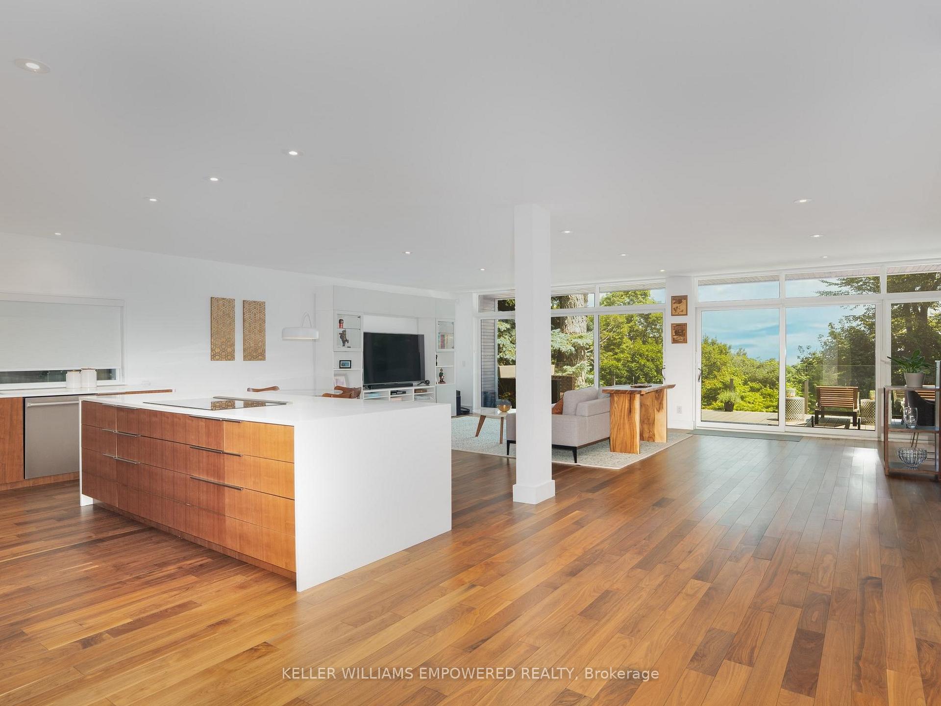 Photo 10 of 9 Fenwood Heights, Scarborough, Cliffcrest — HOMEH