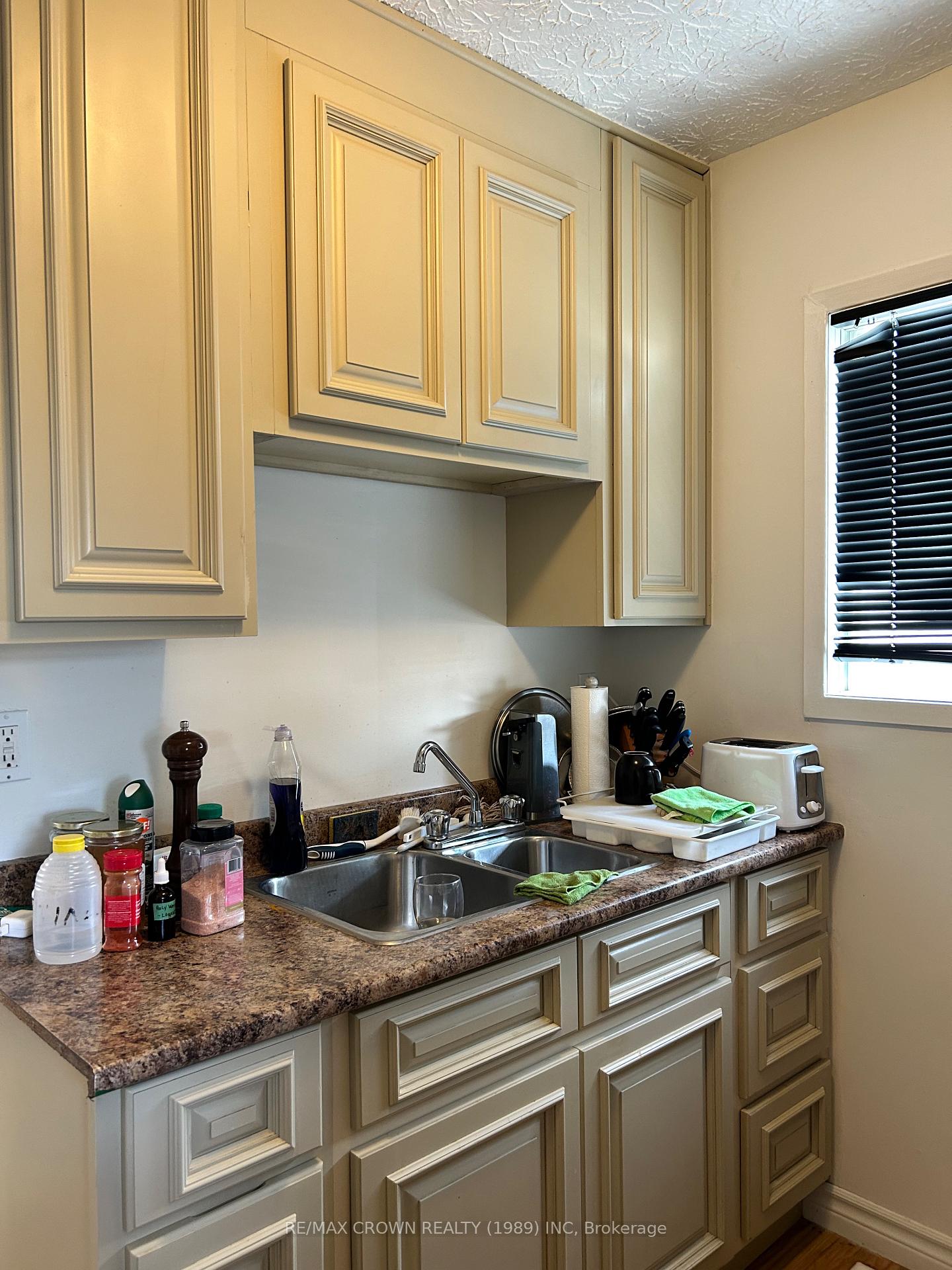 Photo 4 of 45 Dallyn Avenue, Kapuskasing — HOMEH