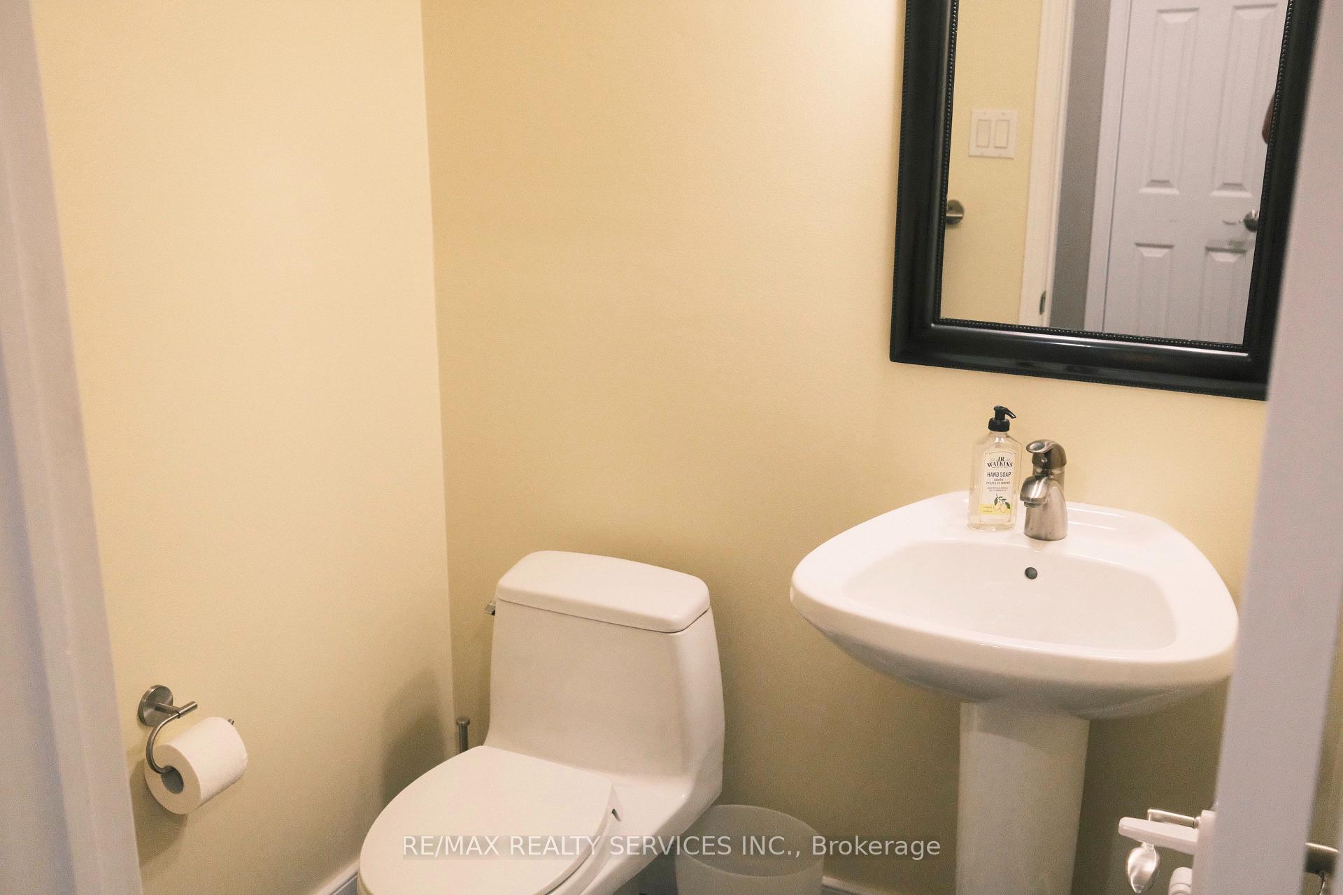 Photo 6 of 3975 Seebring Crescent, Mississauga, Erin Mills — HOMEH