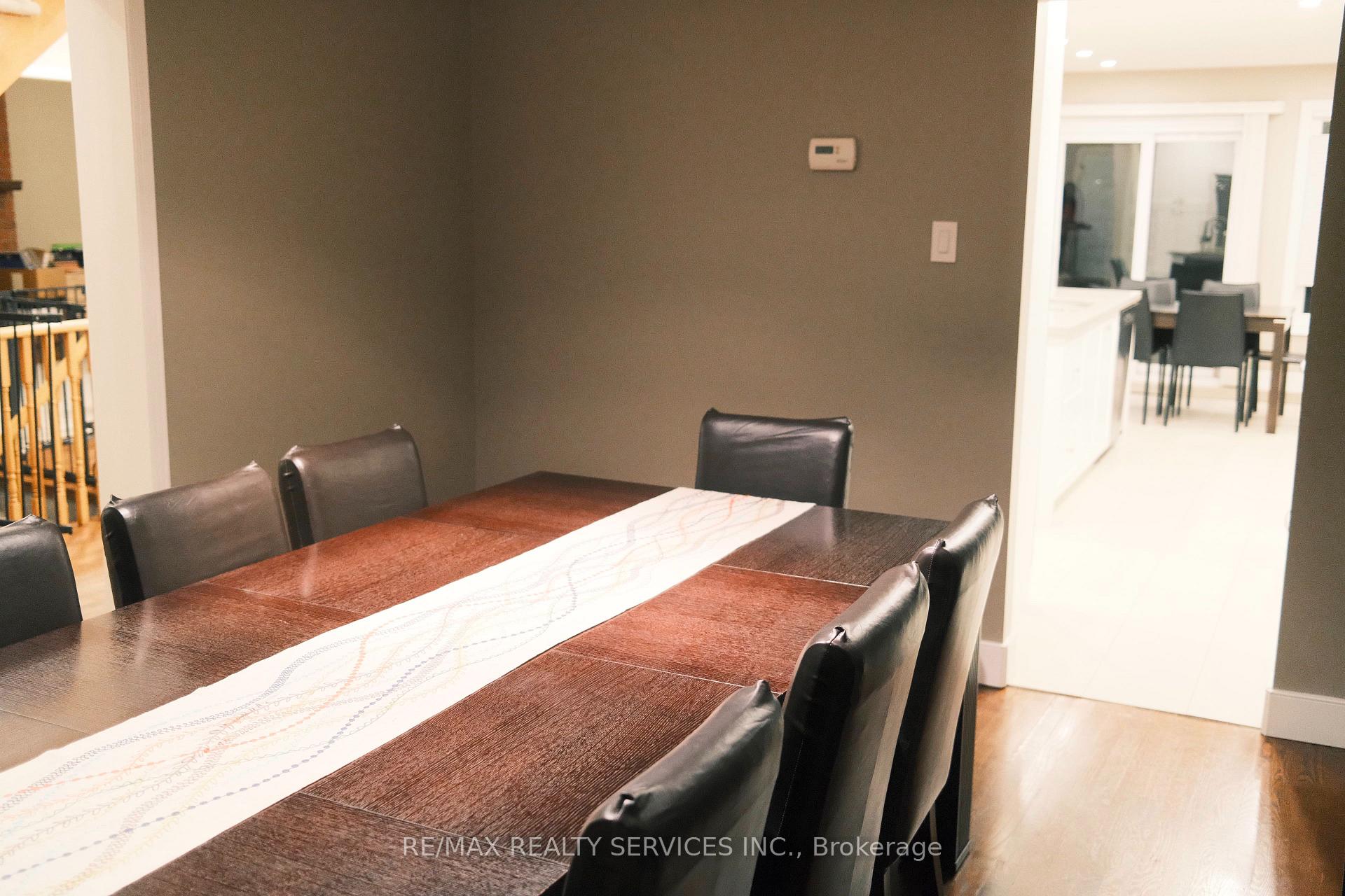 Photo 10 of 3975 Seebring Crescent, Mississauga, Erin Mills — HOMEH