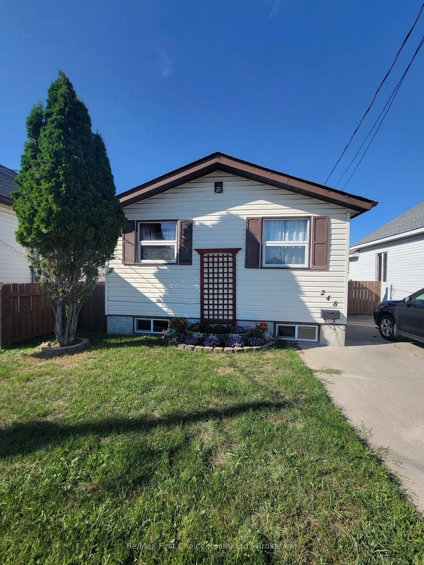 Photo 1 of 248 Third St Street E, Fort Frances — HOMEH