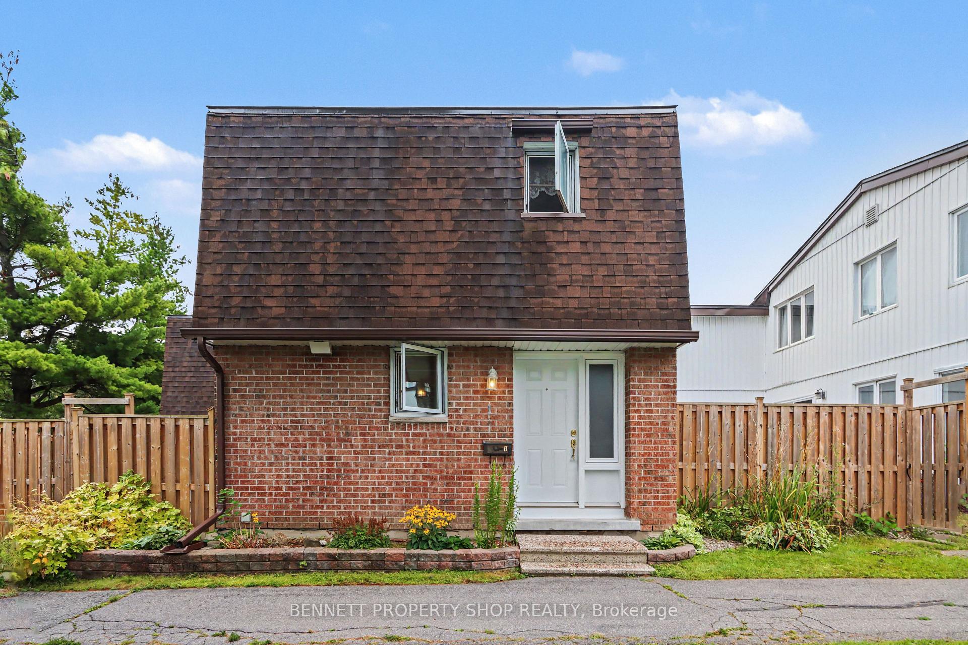 Photo 2 of Unit 1, 837 Eastvale Drive, Ottawa, Beaconwood — HOMEH