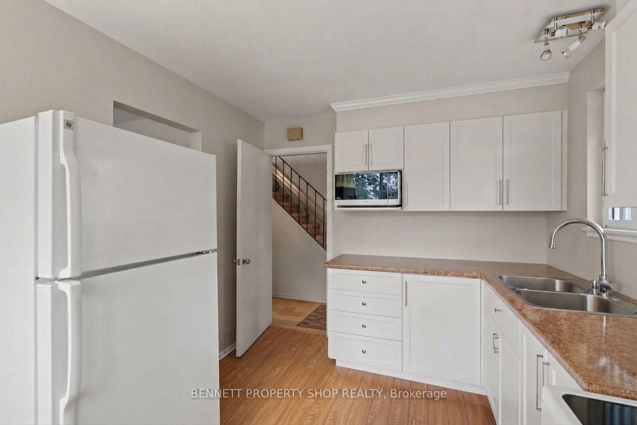 Photo 8 of Unit 1, 837 Eastvale Drive, Ottawa, Beaconwood — HOMEH