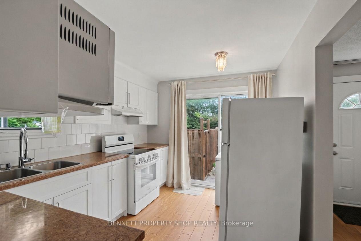 Photo 9 of Unit 1, 837 Eastvale Drive, Ottawa, Beaconwood — HOMEH
