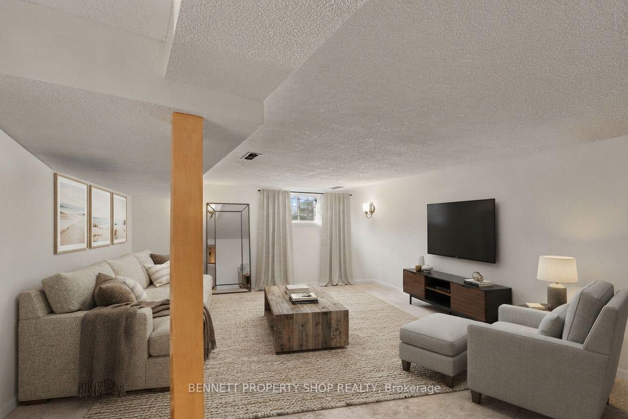 Photo 15 of Unit 1, 837 Eastvale Drive, Ottawa, Beaconwood — HOMEH