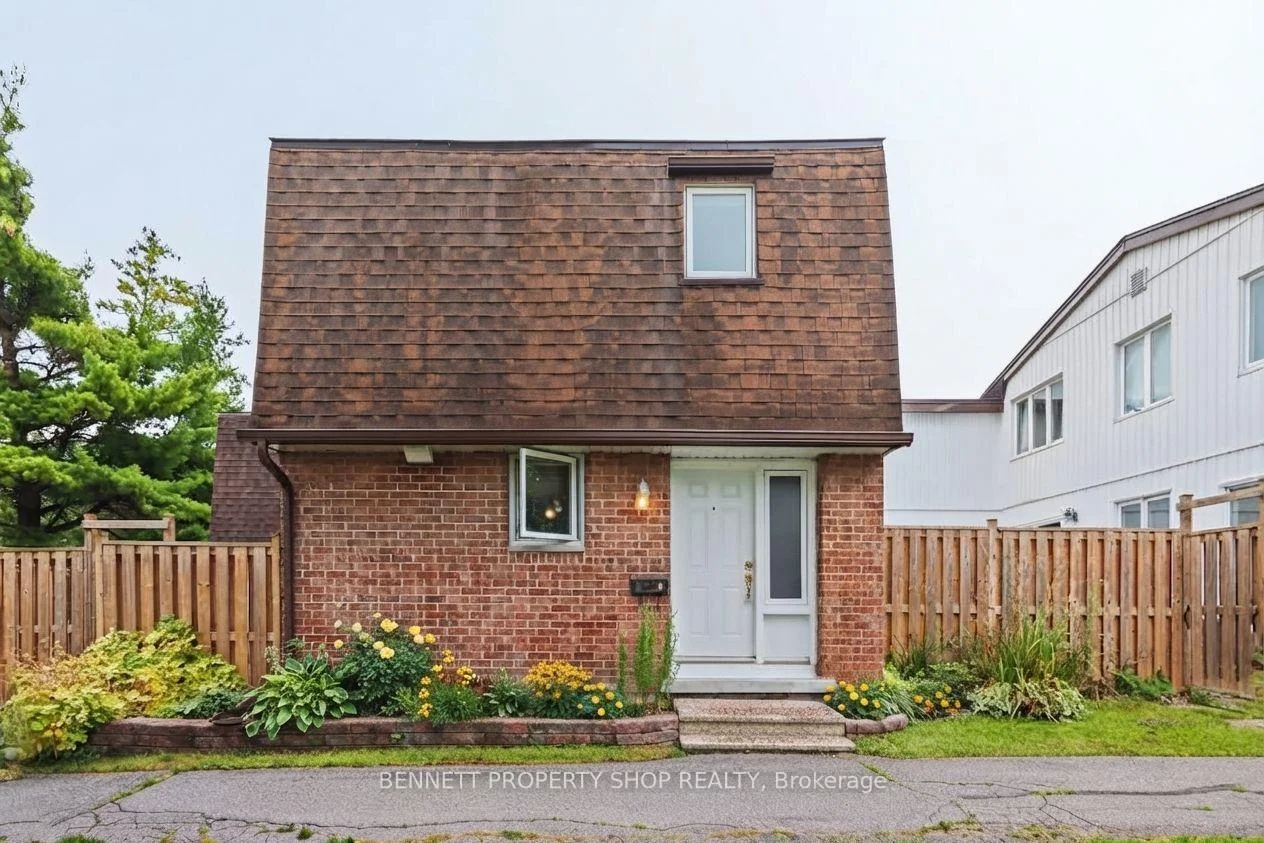 Photo 3 of Unit 1, 837 Eastvale Drive, Ottawa, Beaconwood — HOMEH