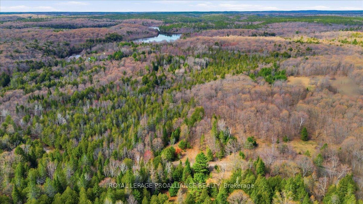 Photo 4 of 1860 North Road, Frontenac, Frontenac North — HOMEH