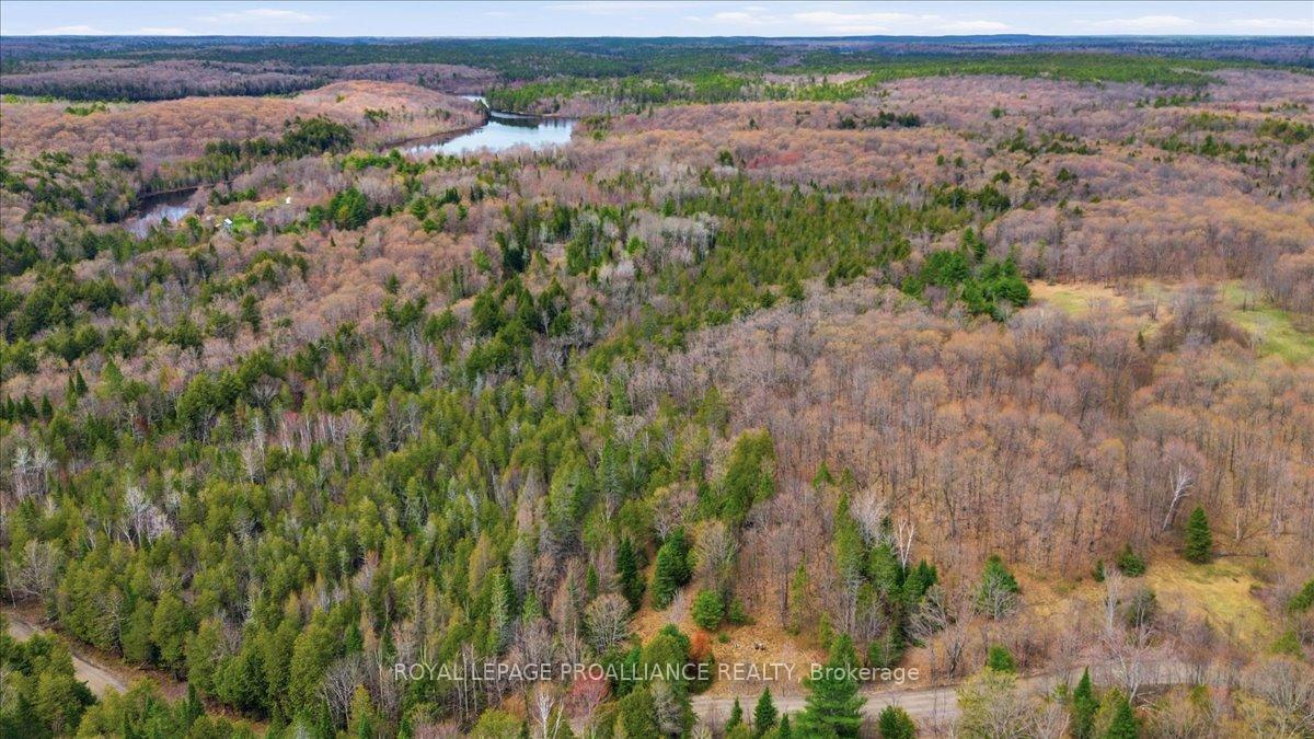 Photo 16 of 1860 North Road, Frontenac, Frontenac North — HOMEH