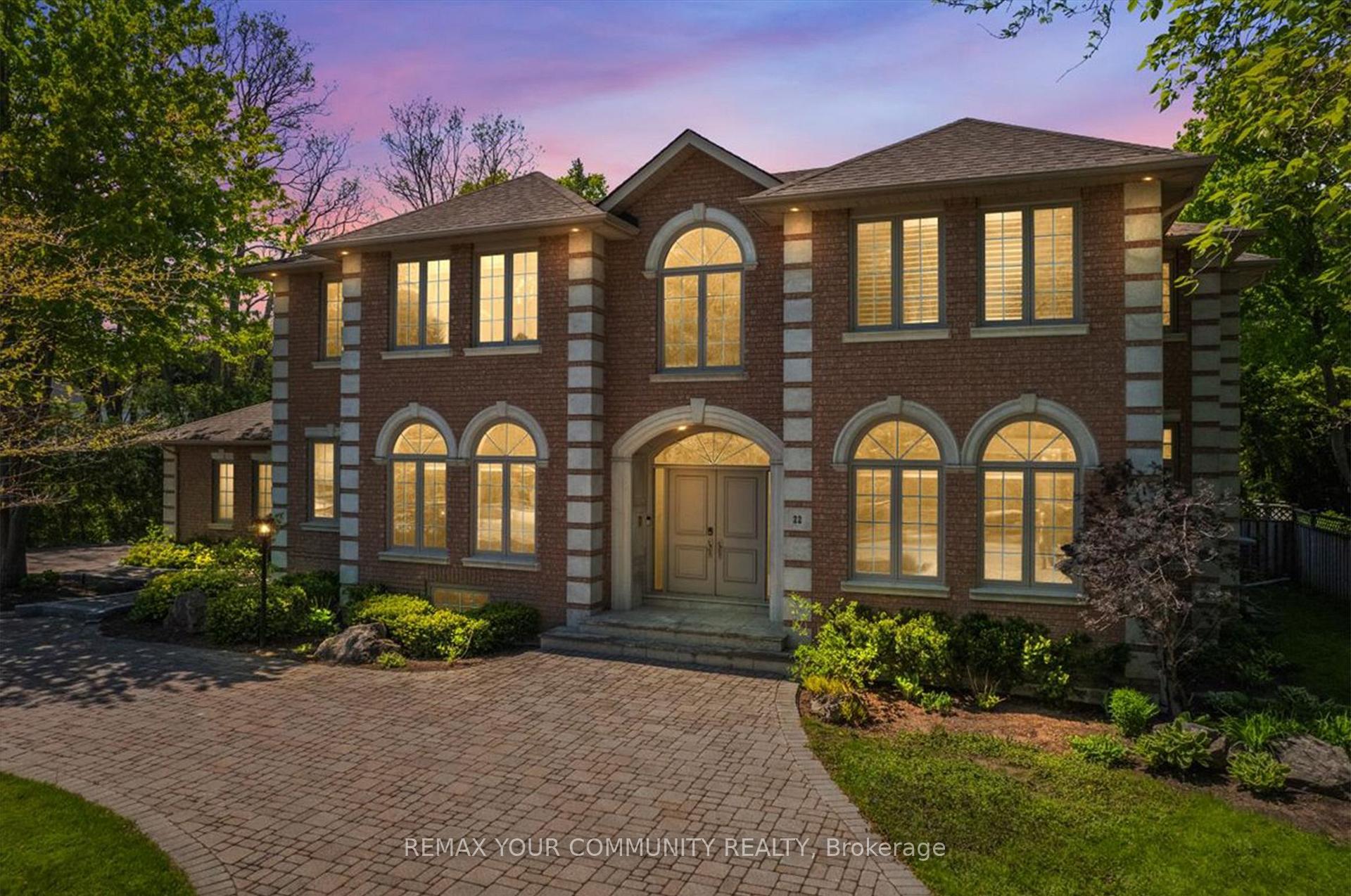 Photo 3 of 22 Valloncliffe Road, Markham, Bayview Glen — HOMEH