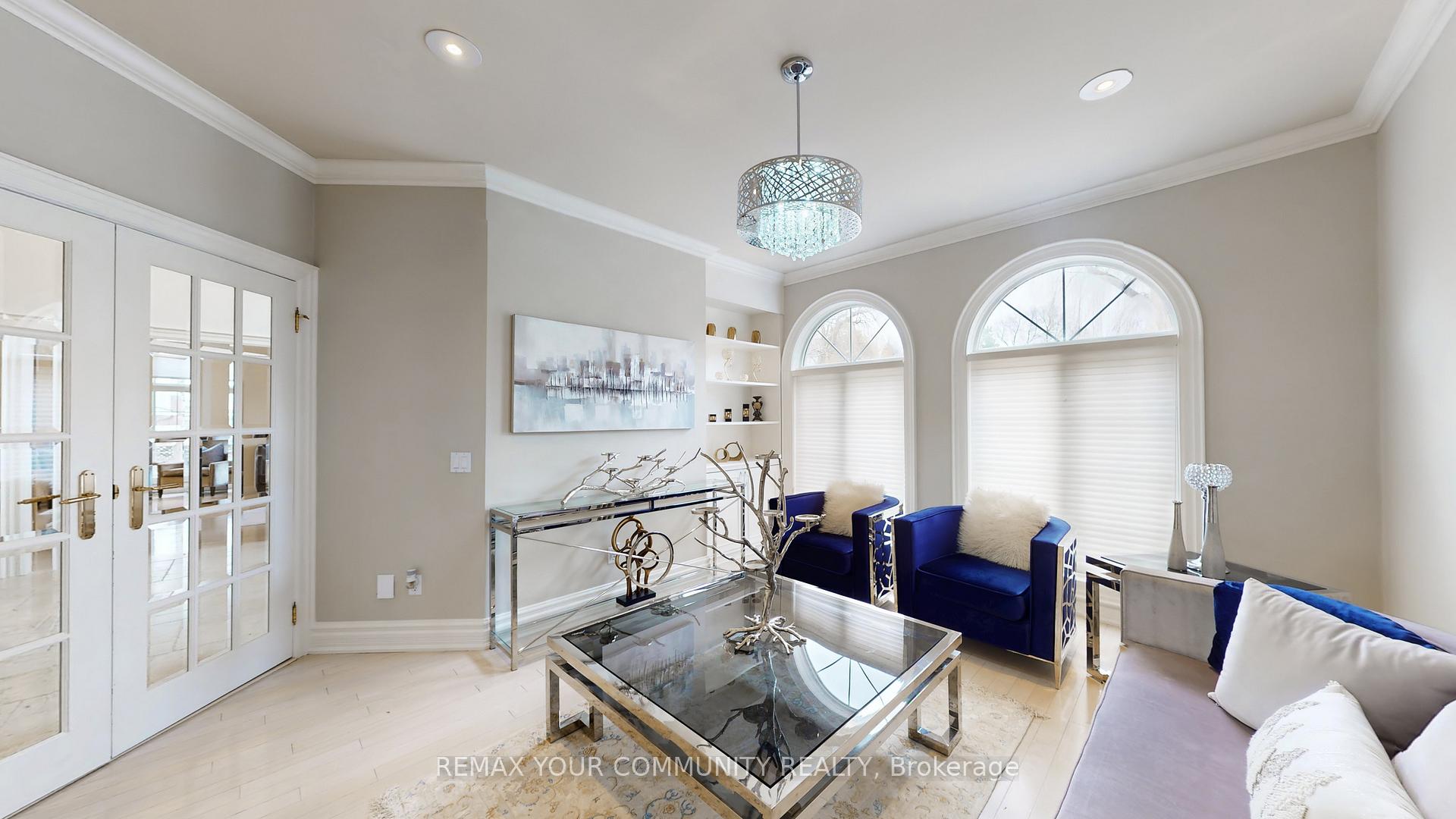 Photo 7 of 22 Valloncliffe Road, Markham, Bayview Glen — HOMEH