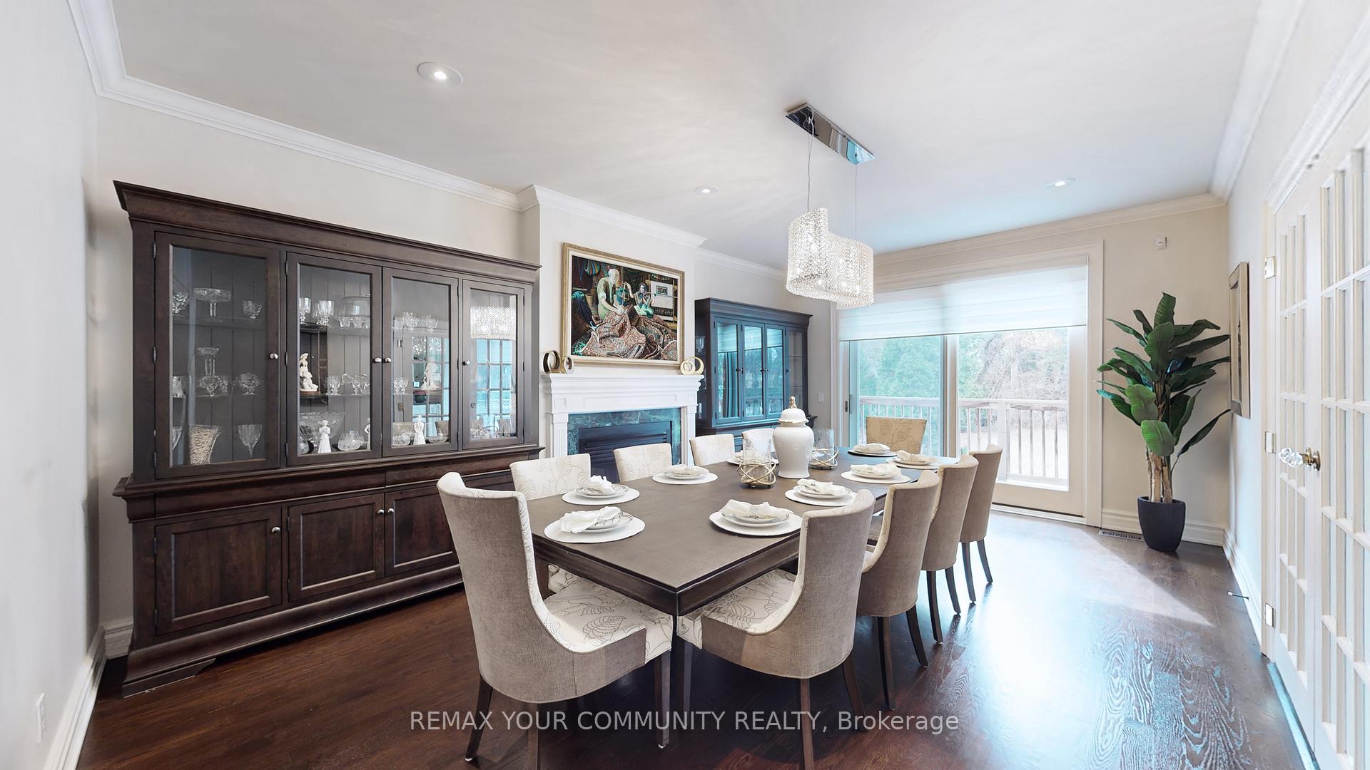 Photo 8 of 22 Valloncliffe Road, Markham, Bayview Glen — HOMEH