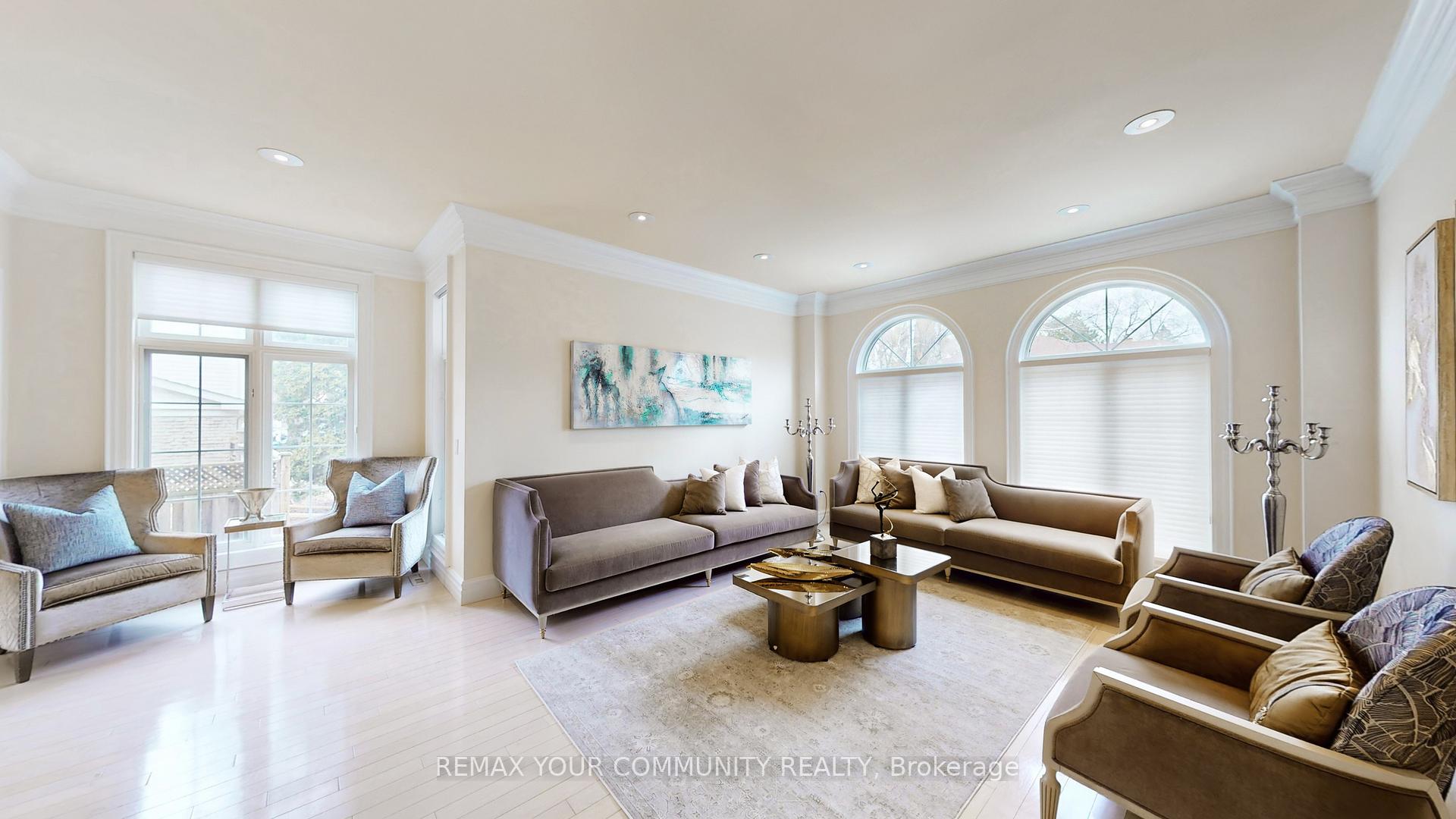 Photo 11 of 22 Valloncliffe Road, Markham, Bayview Glen — HOMEH