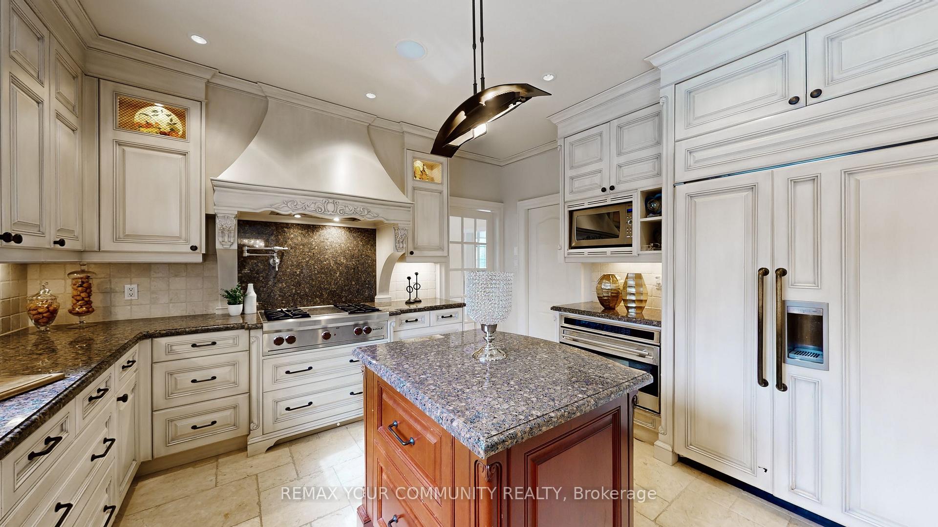 Photo 15 of 22 Valloncliffe Road, Markham, Bayview Glen — HOMEH
