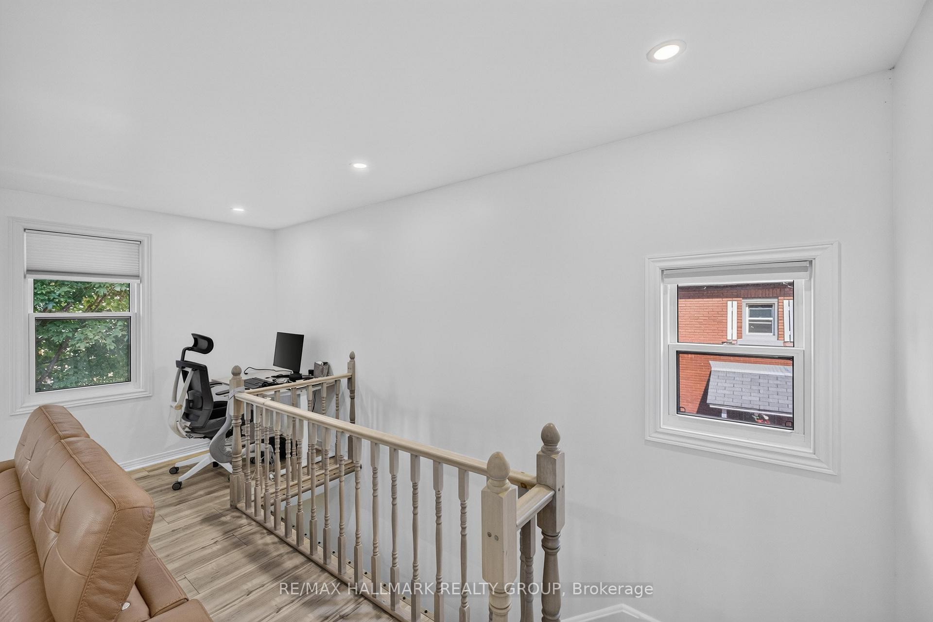 Photo 4 of Unit 2, 297 Royal Avenue, Ottawa, Westboro West — HOMEH