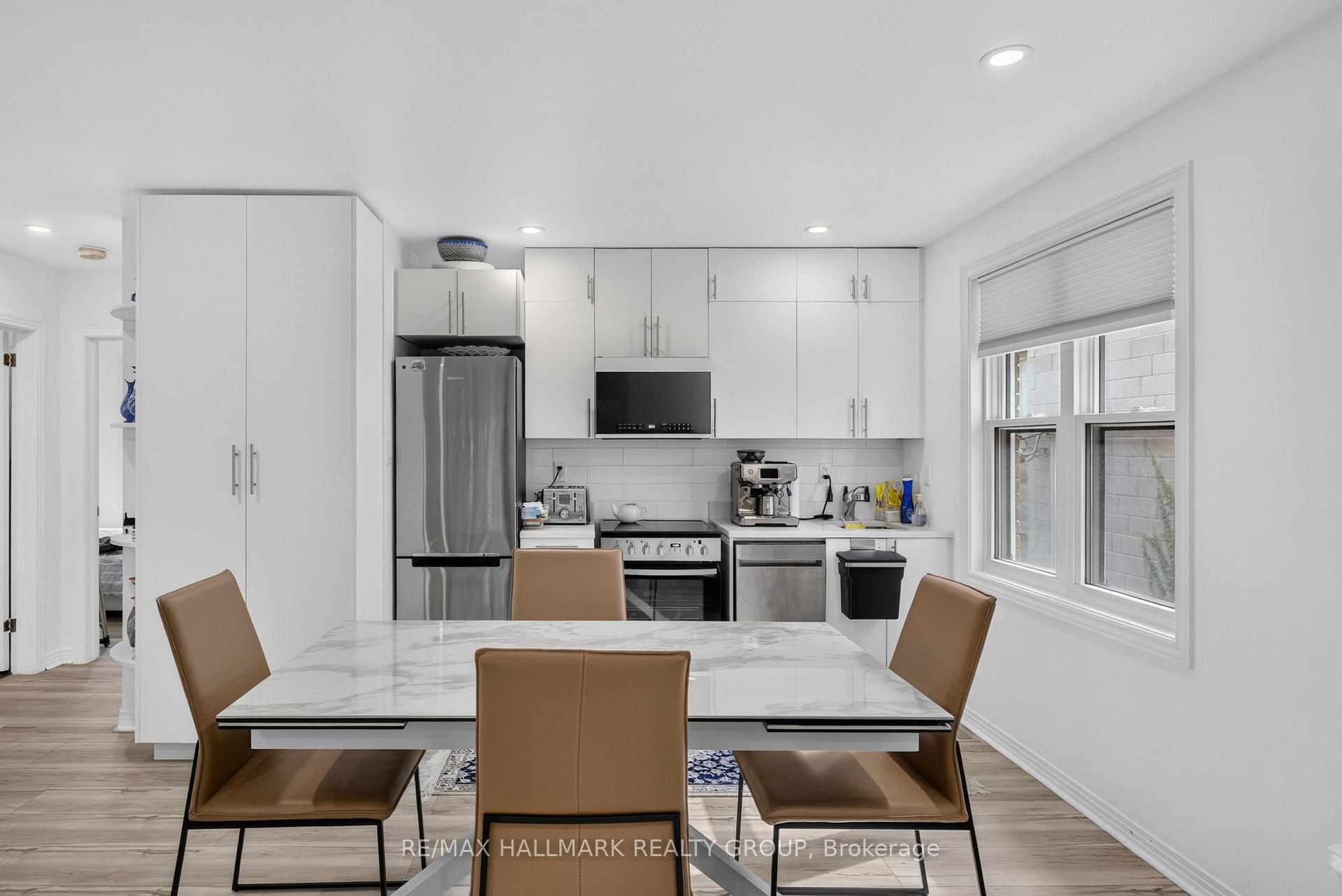 Photo 12 of Unit 2, 297 Royal Avenue, Ottawa, Westboro West — HOMEH