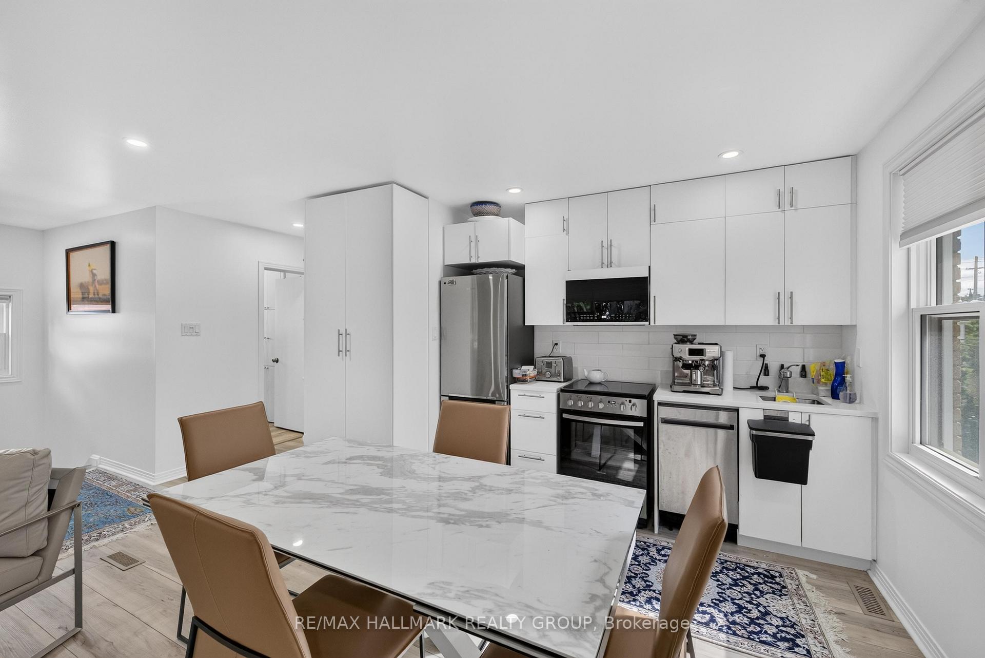 Photo 13 of Unit 2, 297 Royal Avenue, Ottawa, Westboro West — HOMEH