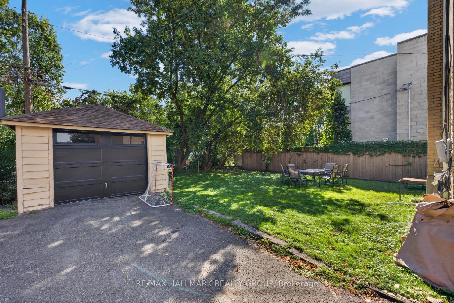 Photo 20 of Unit 2, 297 Royal Avenue, Ottawa, Westboro West — HOMEH