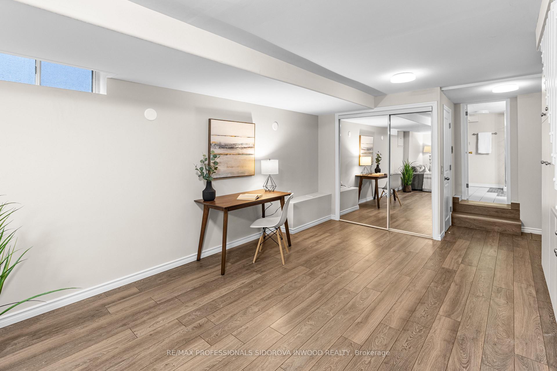 Photo 23 of 19 Harshaw Avenue, Toronto, Lambton Baby Point — HOMEH
