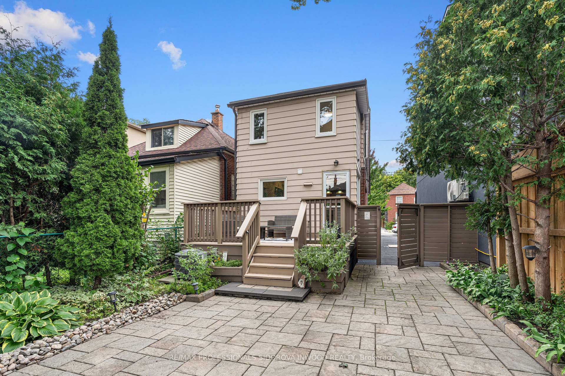 Photo 33 of 19 Harshaw Avenue, Toronto, Lambton Baby Point — HOMEH