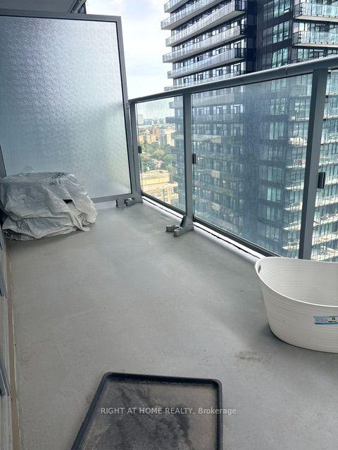 Photo 10 of Unit 2105, 99 Broadway Avenue, Toronto, Mount Pleasant West — HOMEH