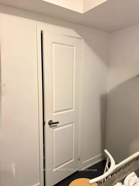 Photo 12 of Unit 2105, 99 Broadway Avenue, Toronto, Mount Pleasant West — HOMEH